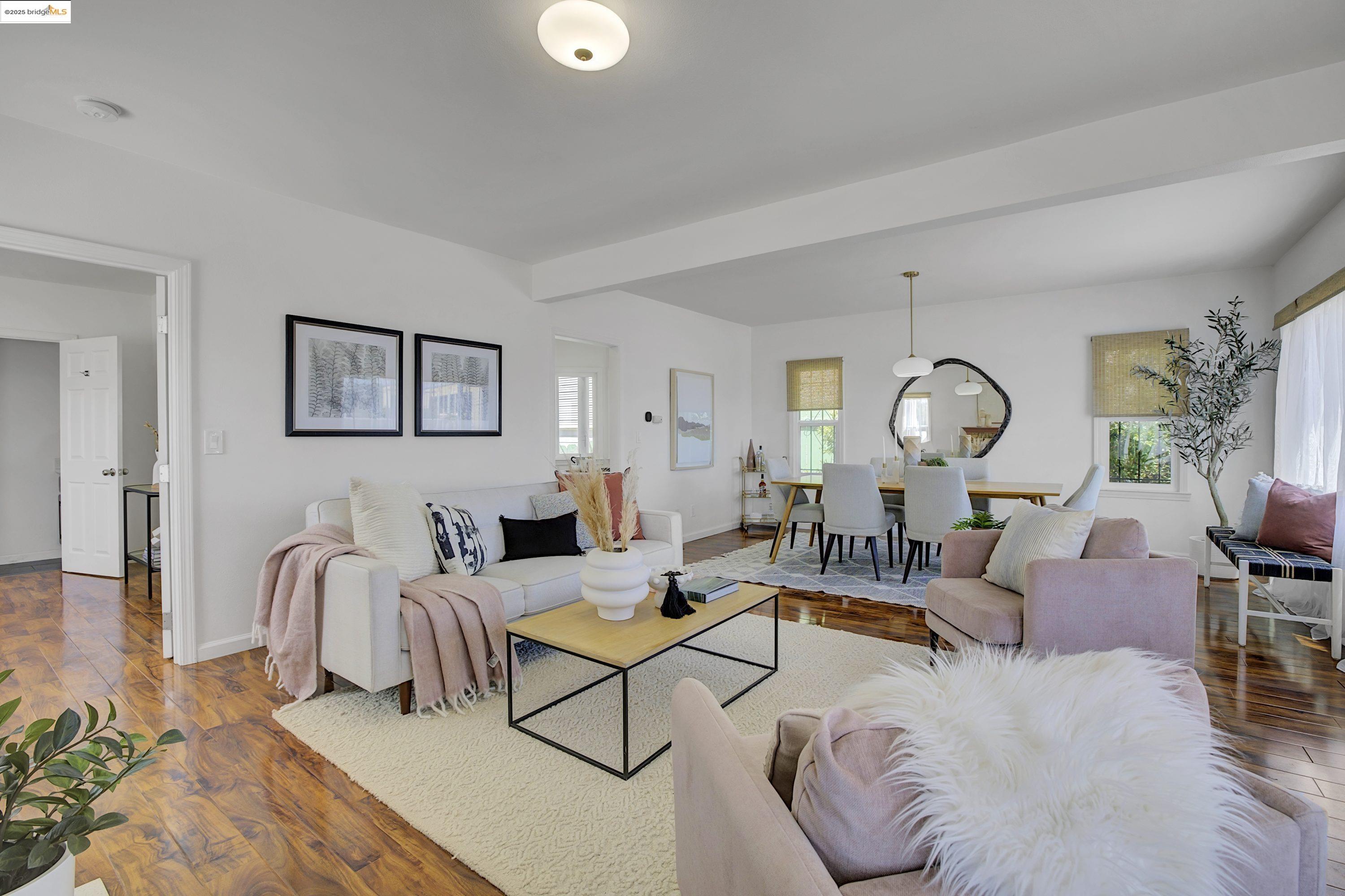 Detail Gallery Image 3 of 37 For 3515 Coolidge Ave, Oakland,  CA 94602 - 2 Beds | 1/1 Baths