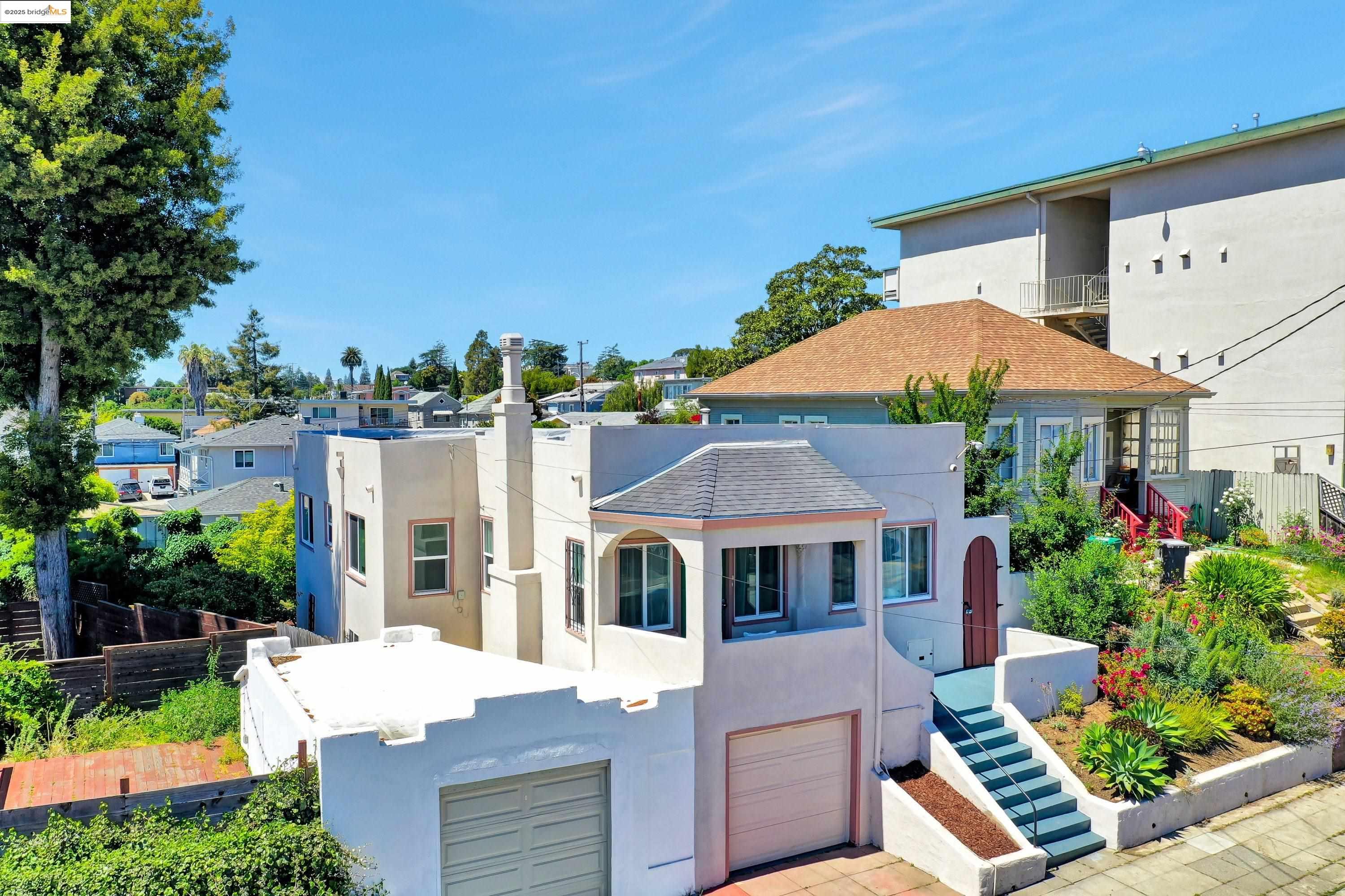 Detail Gallery Image 35 of 37 For 3515 Coolidge Ave, Oakland,  CA 94602 - 2 Beds | 1/1 Baths