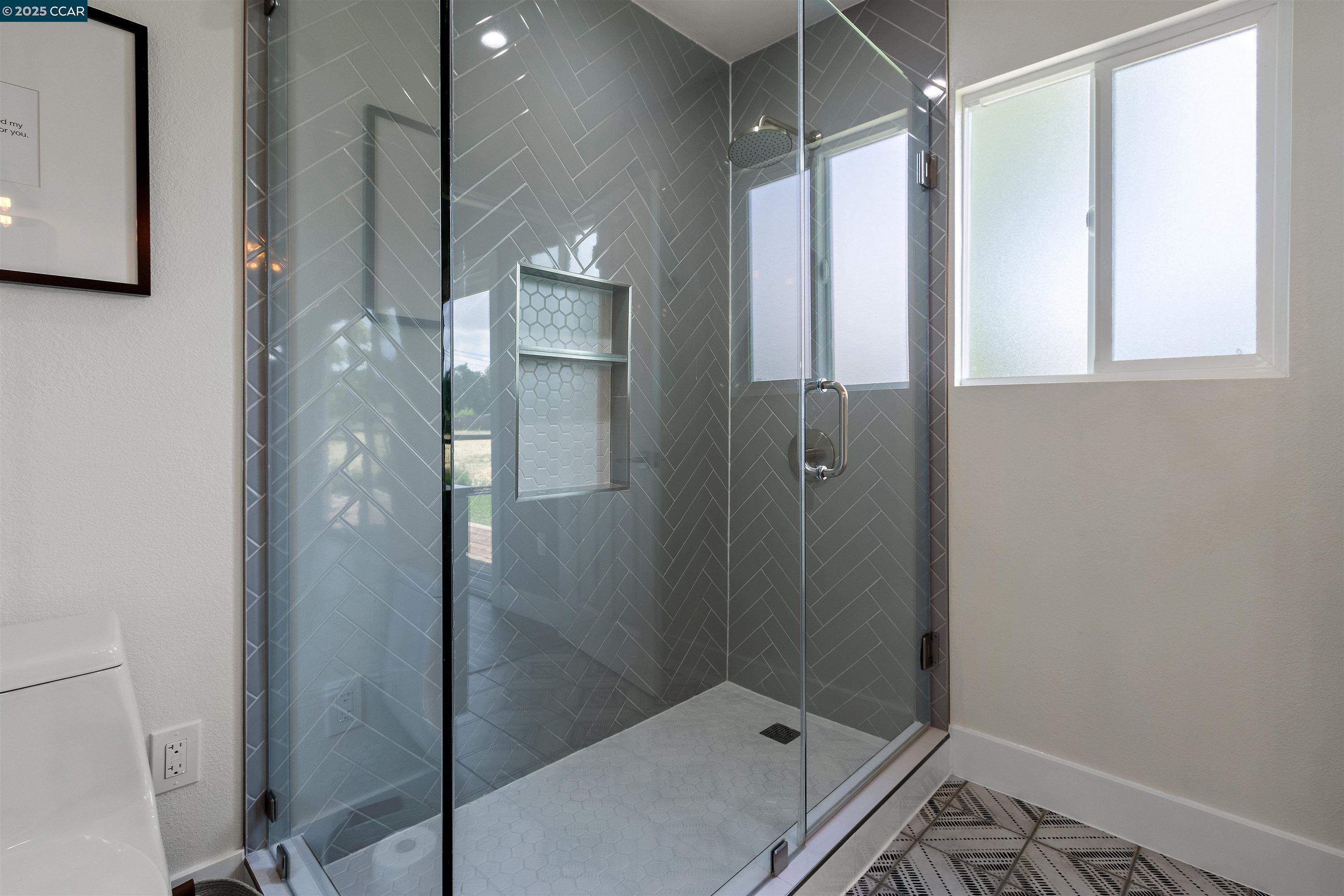 Detail Gallery Image 19 of 38 For 225 Babette Ct, Pleasant Hill,  CA 94523 - 4 Beds | 2 Baths