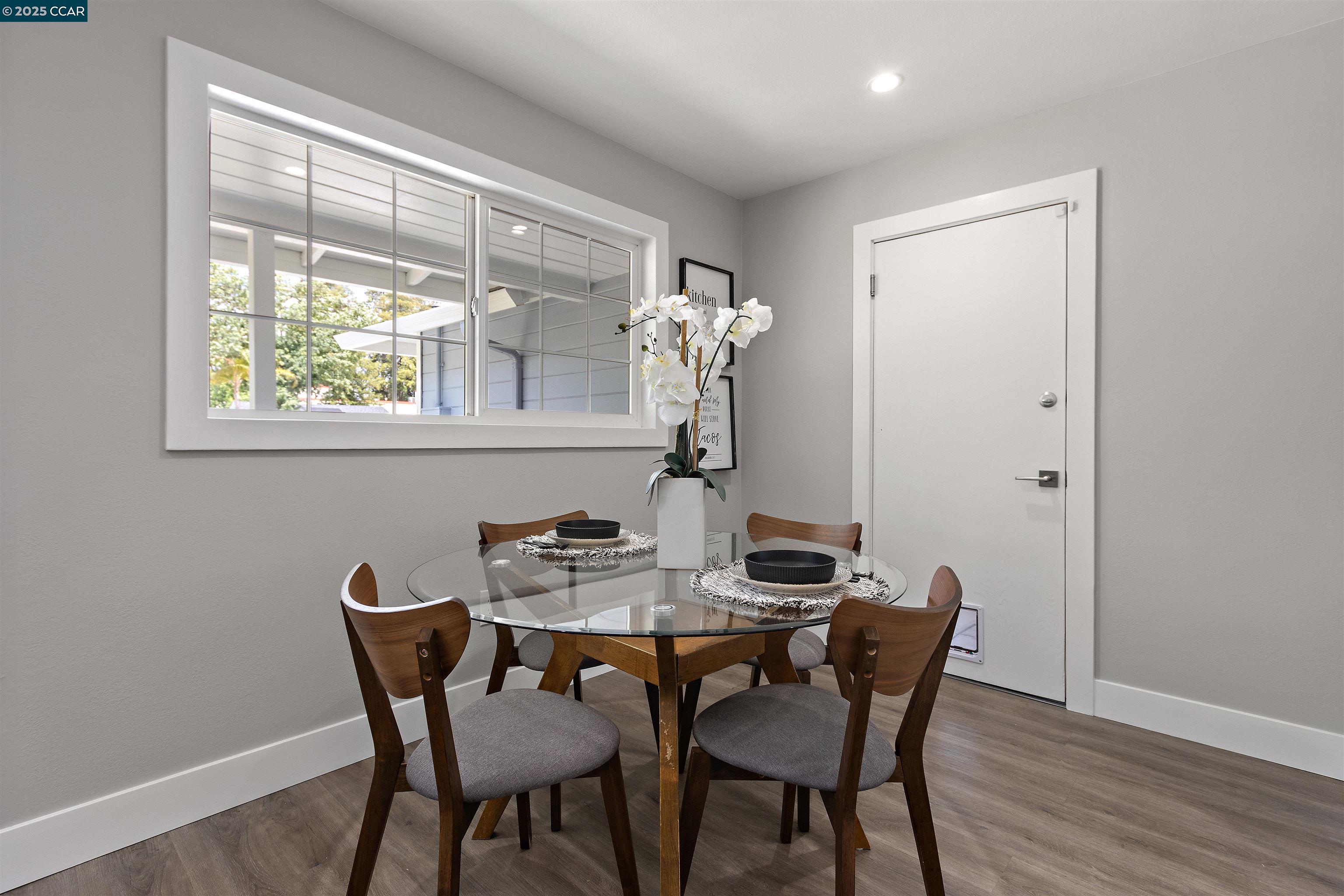 Detail Gallery Image 8 of 38 For 225 Babette Ct, Pleasant Hill,  CA 94523 - 4 Beds | 2 Baths