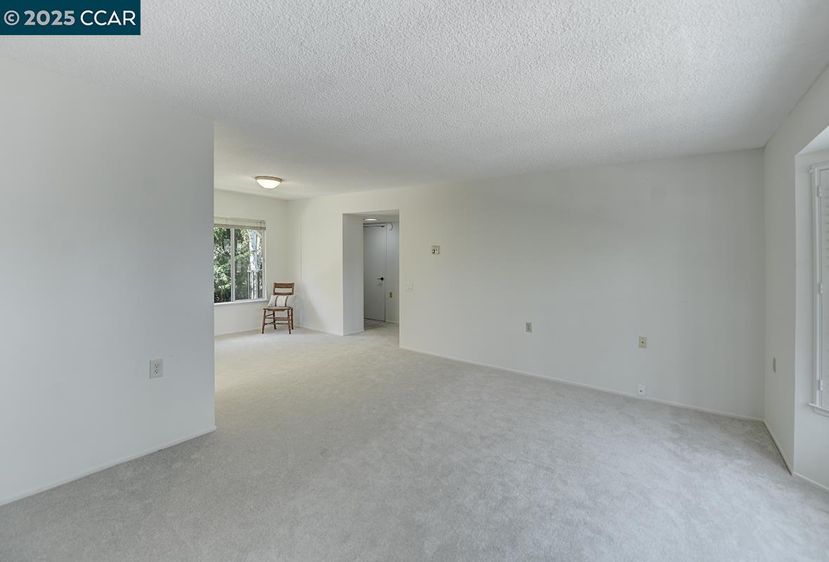 Photo #11: 41097315 Listing: Photo #11