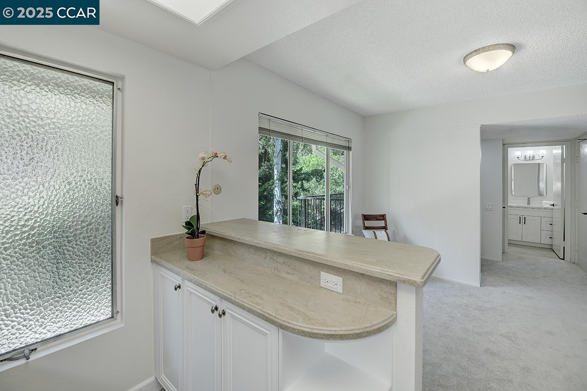 Photo #5: 41097315 Listing: Photo #5