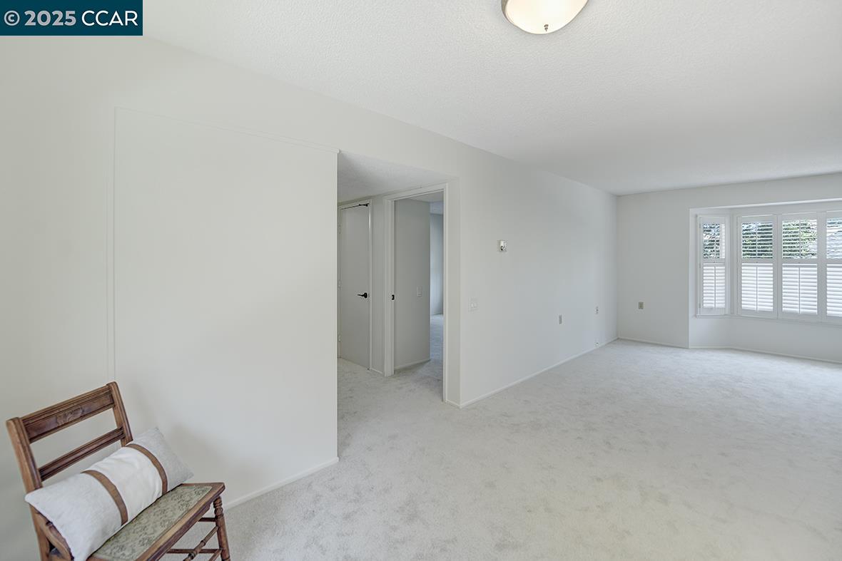 Photo #6: 41097315 Listing: Photo #6