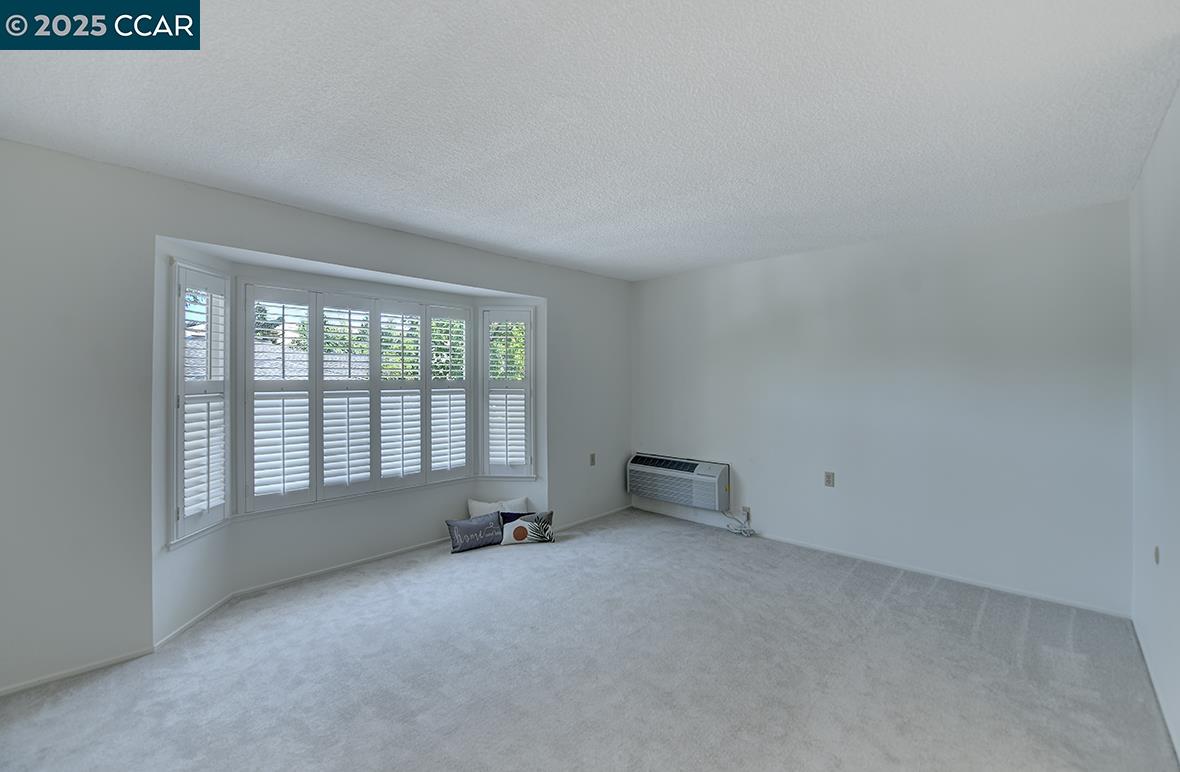 Photo #9: 41097315 Listing: Photo #9