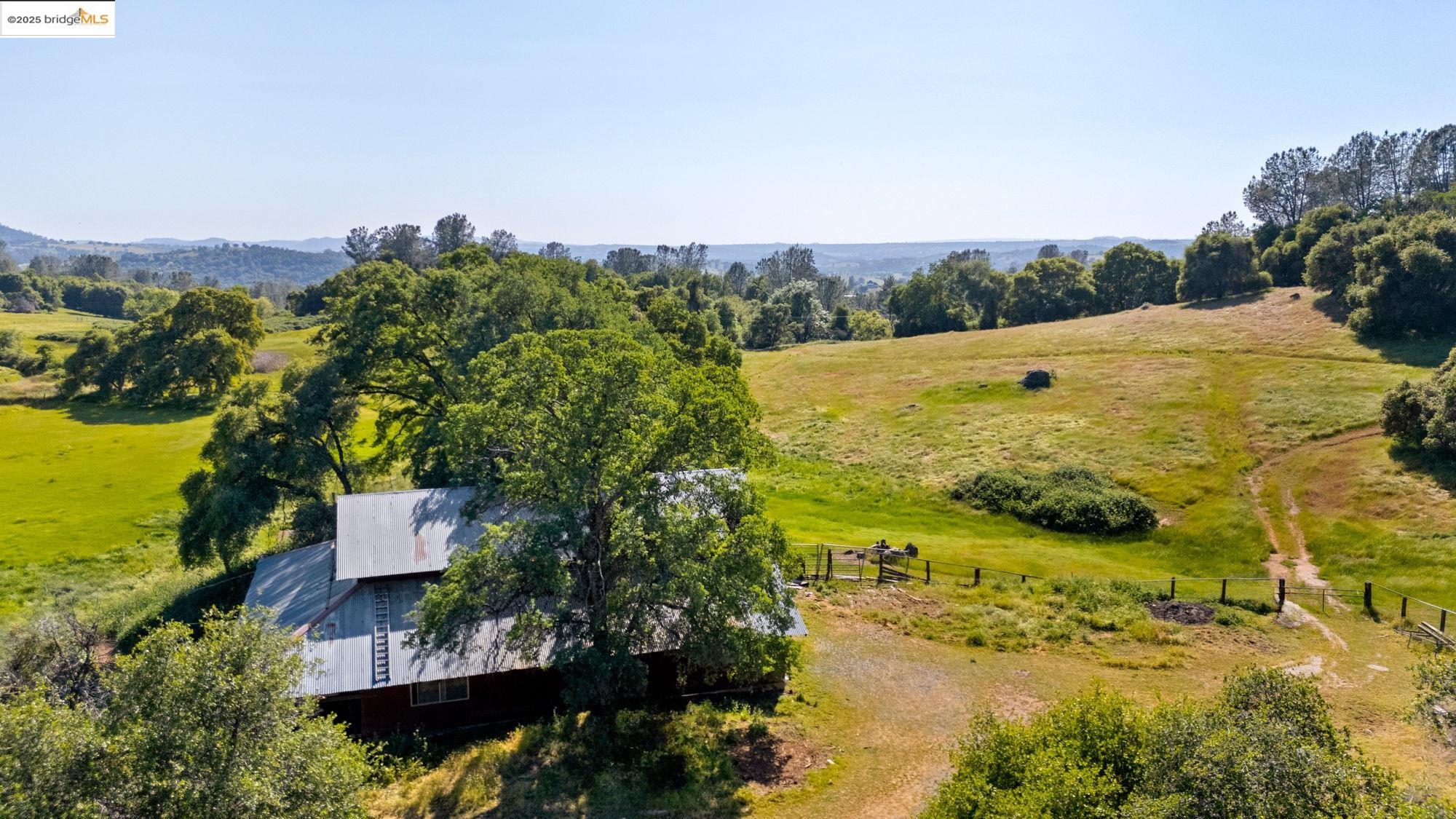Detail Gallery Image 4 of 50 For 17822 Old Wards Ferry Rd, Sonora,  CA 95370 - 2 Beds | 2/1 Baths