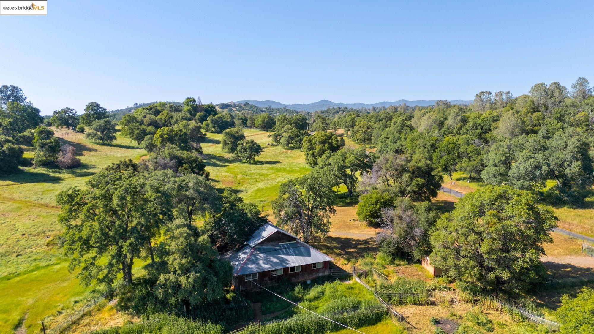 Detail Gallery Image 5 of 50 For 17822 Old Wards Ferry Rd, Sonora,  CA 95370 - 2 Beds | 2/1 Baths