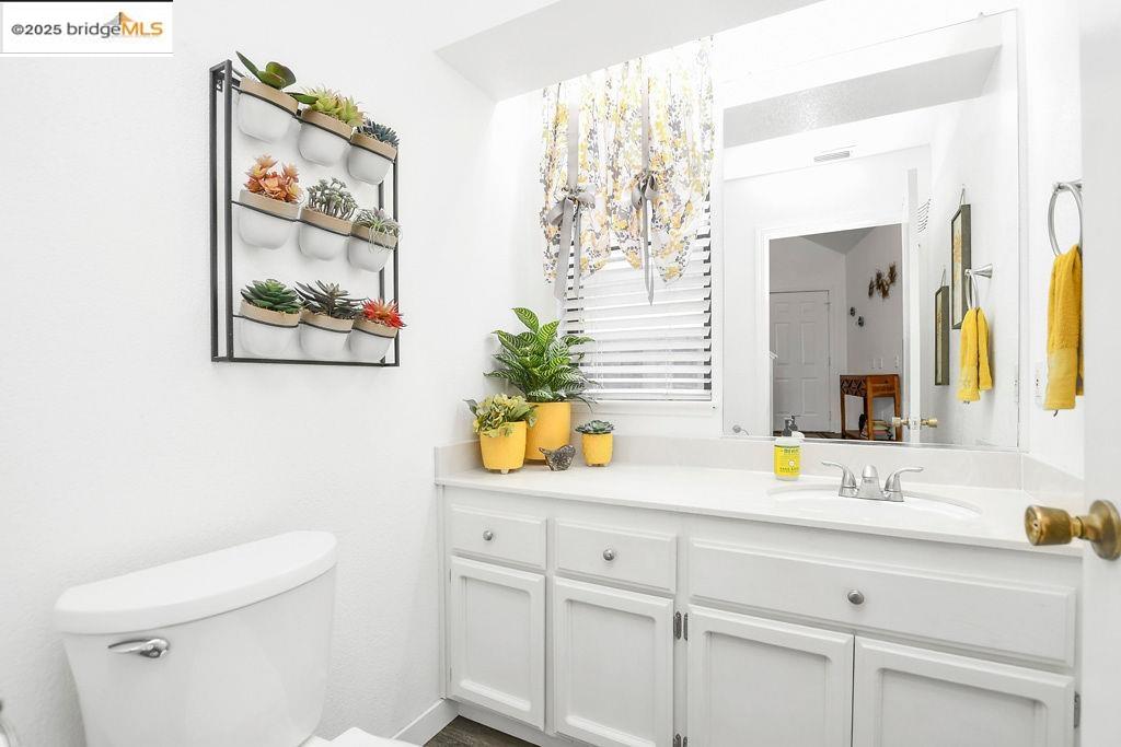 Detail Gallery Image 10 of 44 For 640 Mockingbird Ln, Oakley,  CA 94561 - 4 Beds | 2/1 Baths