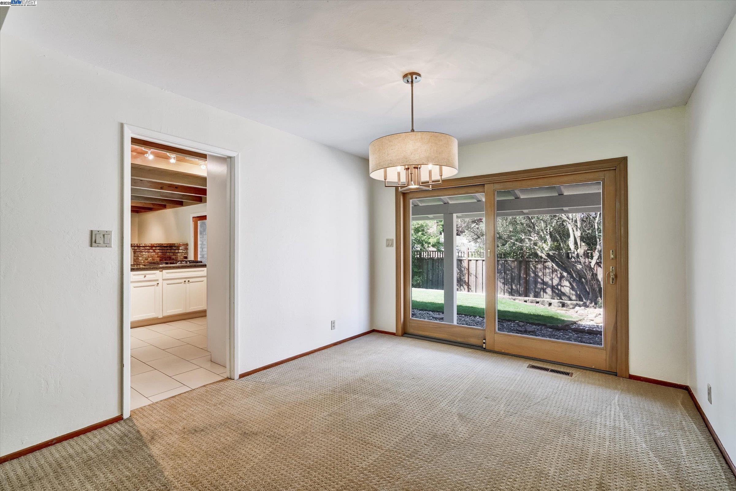 Detail Gallery Image 11 of 40 For 613 Huntleigh Dr, Lafayette,  CA 94549 - 4 Beds | 2 Baths