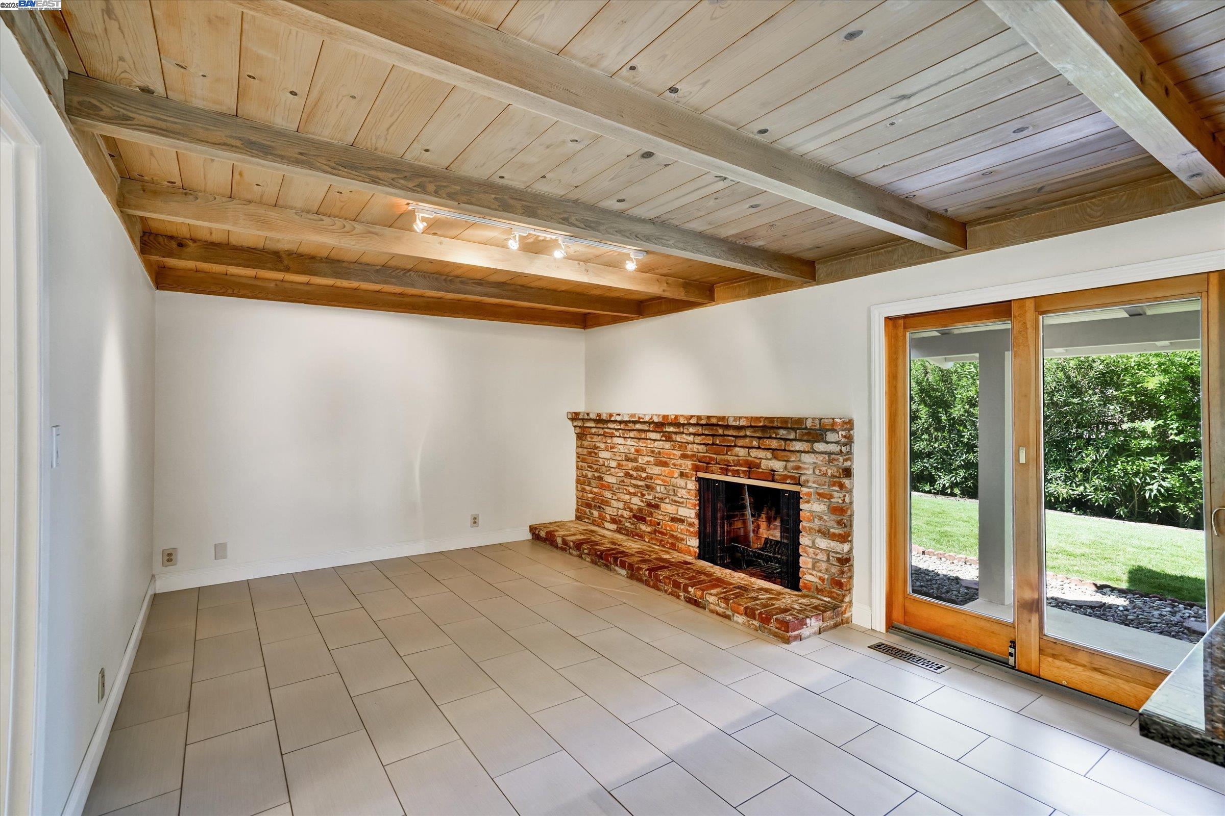 Detail Gallery Image 17 of 40 For 613 Huntleigh Dr, Lafayette,  CA 94549 - 4 Beds | 2 Baths