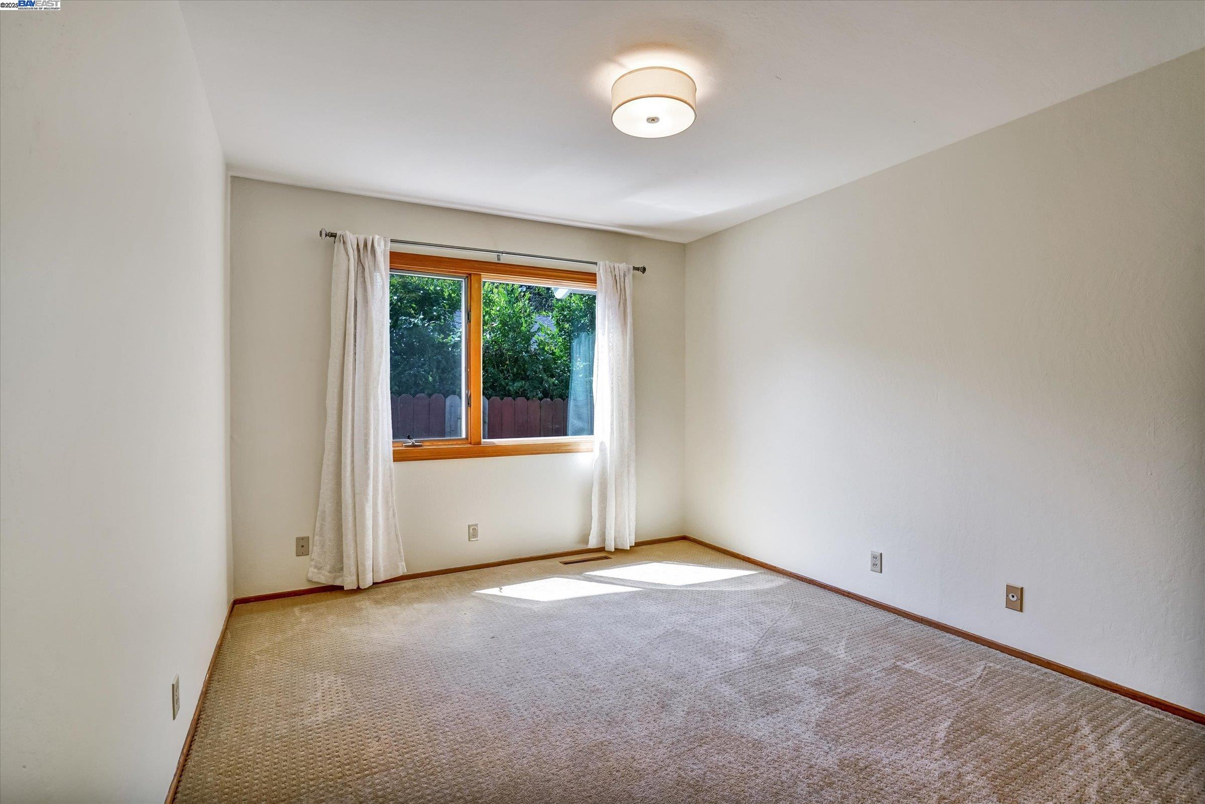 Detail Gallery Image 27 of 40 For 613 Huntleigh Dr, Lafayette,  CA 94549 - 4 Beds | 2 Baths