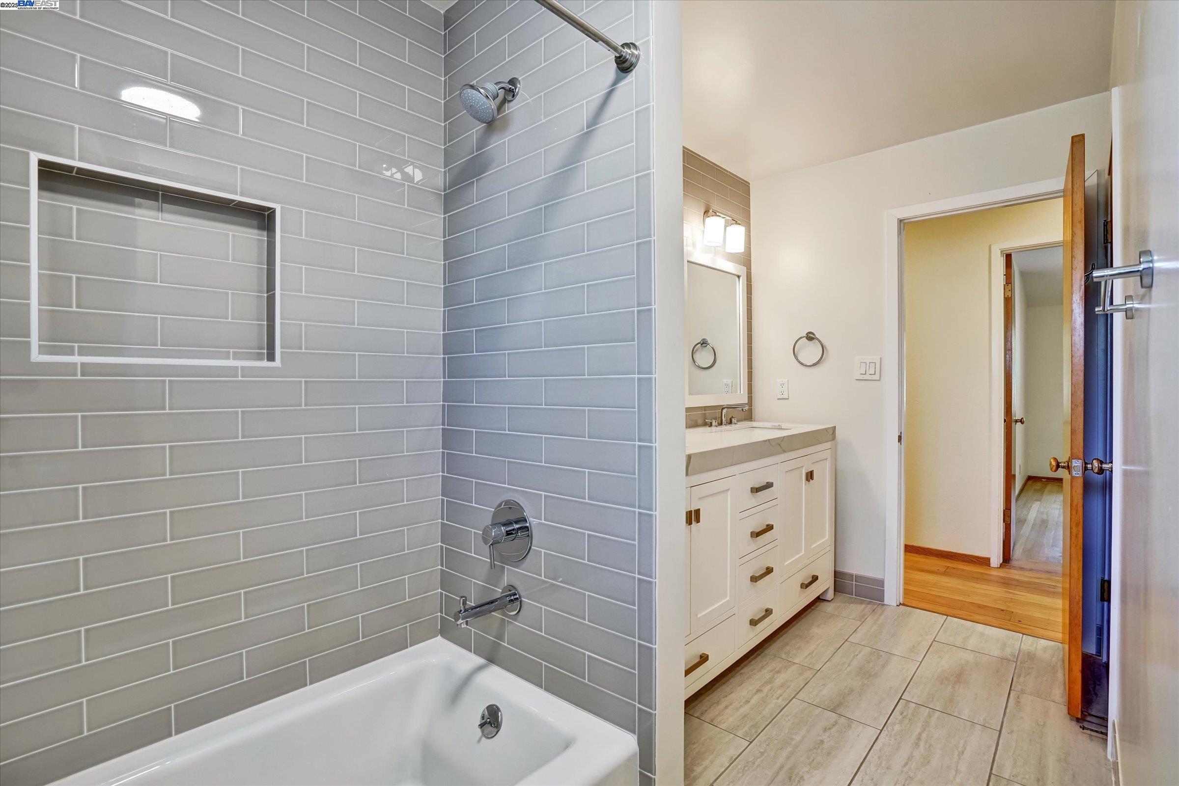 Detail Gallery Image 30 of 40 For 613 Huntleigh Dr, Lafayette,  CA 94549 - 4 Beds | 2 Baths