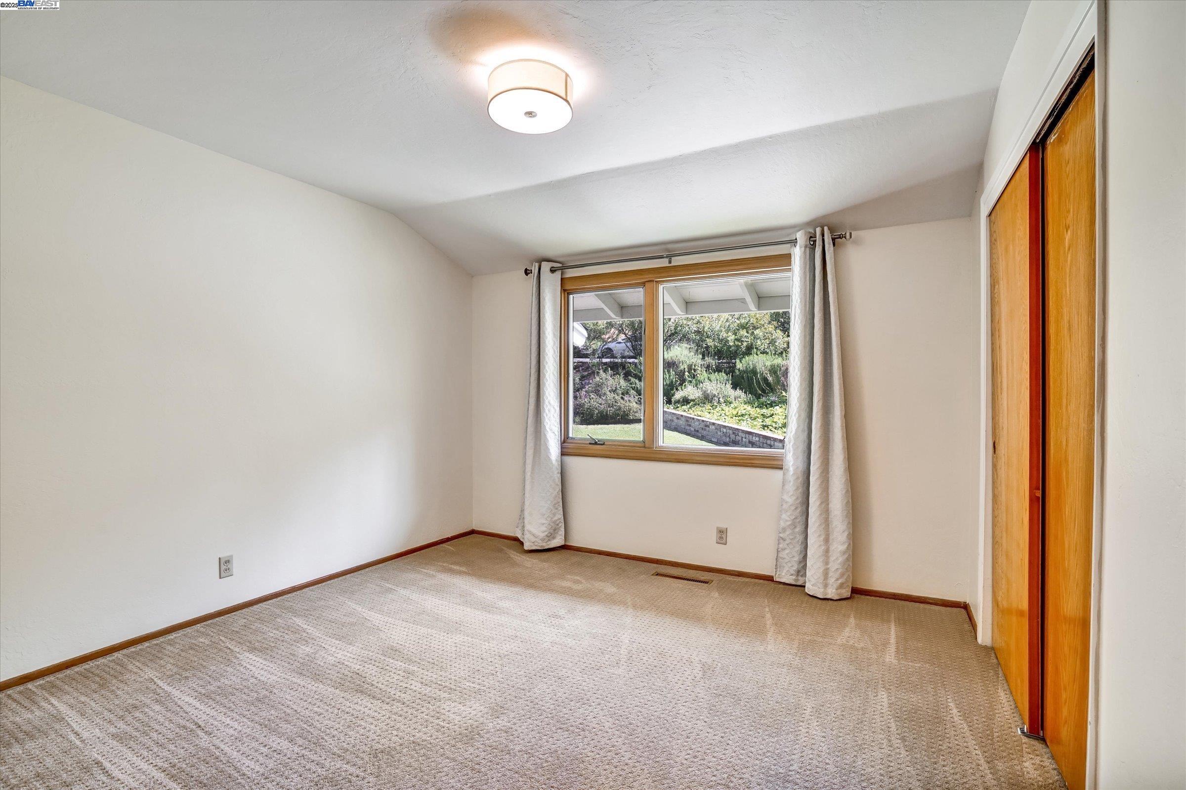 Detail Gallery Image 33 of 40 For 613 Huntleigh Dr, Lafayette,  CA 94549 - 4 Beds | 2 Baths