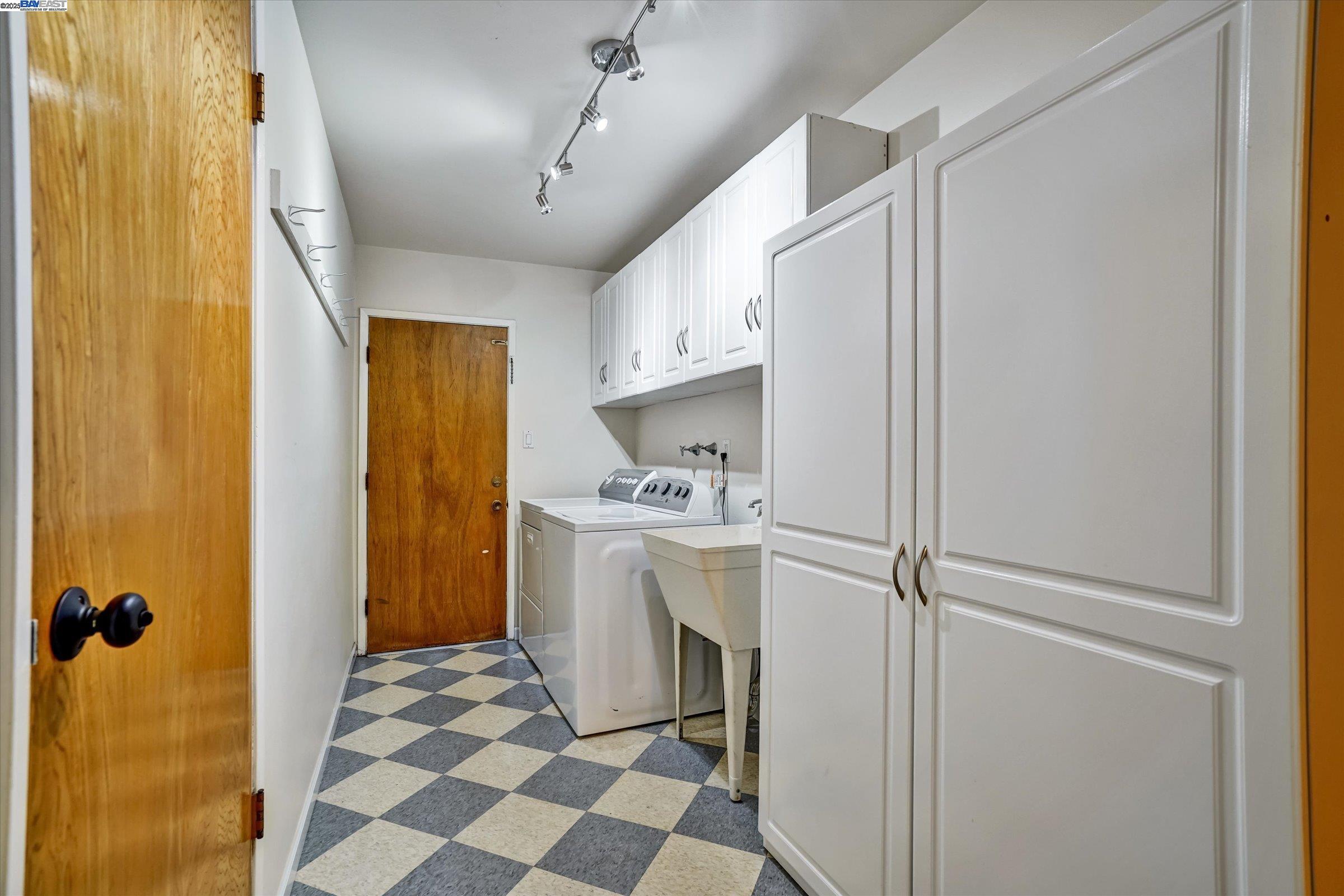 Detail Gallery Image 36 of 40 For 613 Huntleigh Dr, Lafayette,  CA 94549 - 4 Beds | 2 Baths
