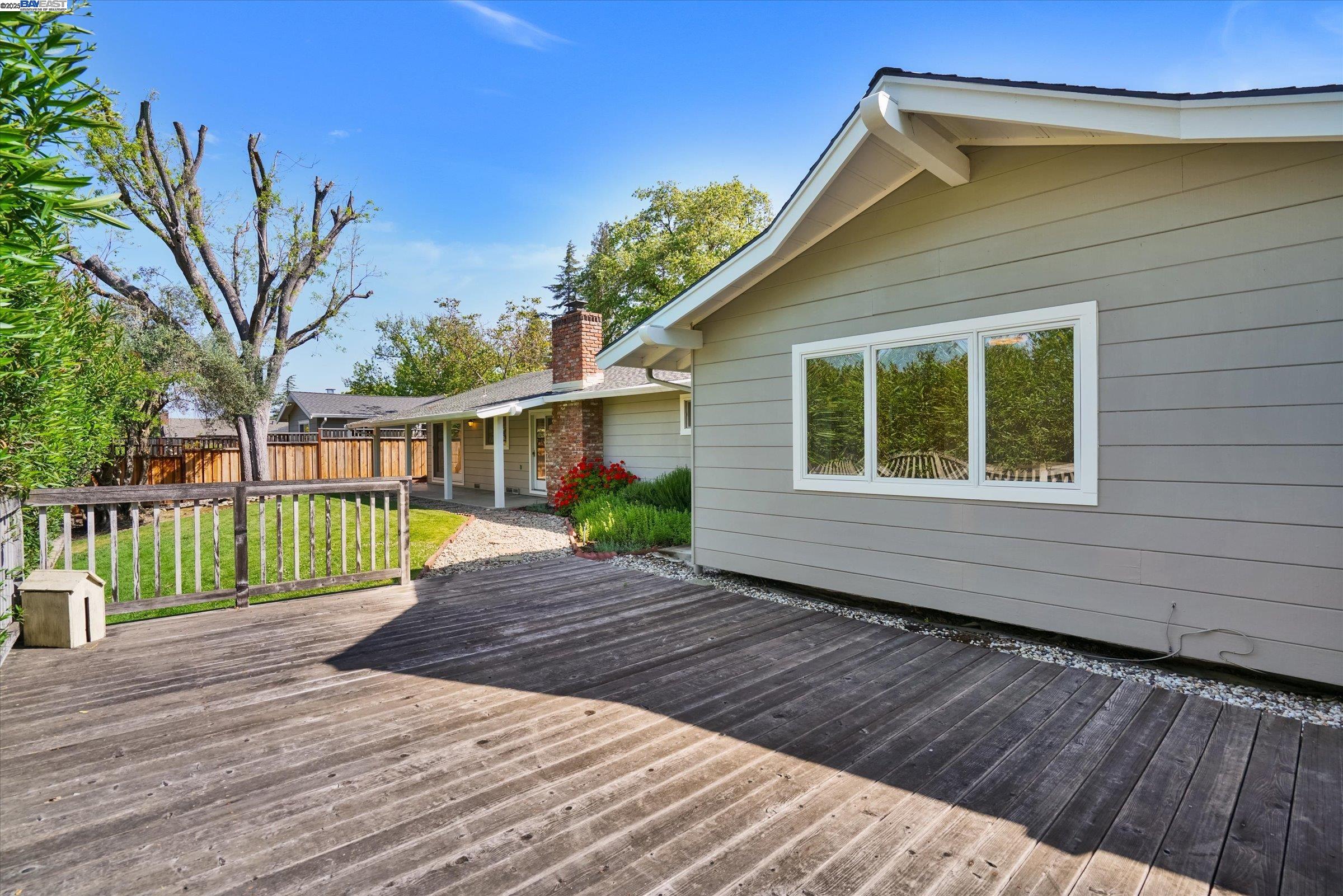 Detail Gallery Image 38 of 40 For 613 Huntleigh Dr, Lafayette,  CA 94549 - 4 Beds | 2 Baths