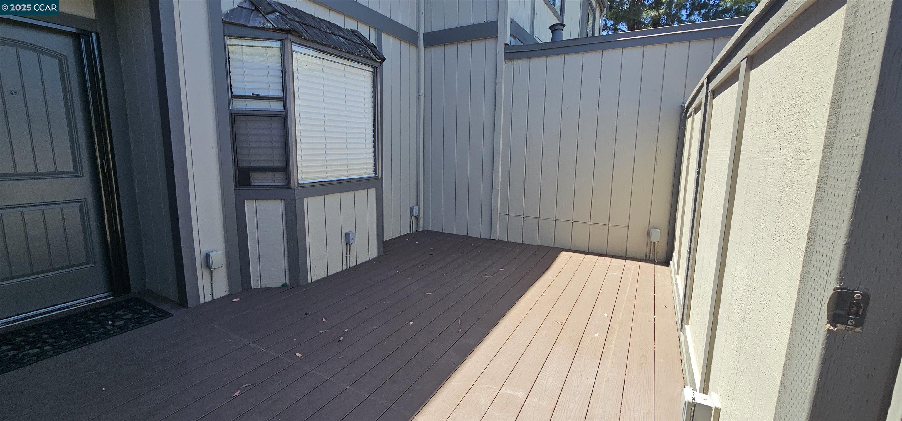 Detail Gallery Image 3 of 35 For 1597 Ashwood Dr, Martinez,  CA 94553 - 2 Beds | 2/1 Baths