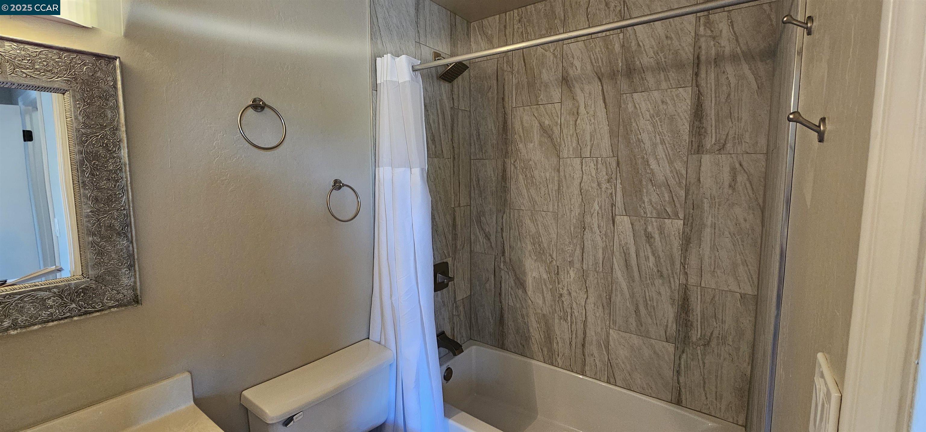 Detail Gallery Image 28 of 35 For 1597 Ashwood Dr, Martinez,  CA 94553 - 2 Beds | 2/1 Baths