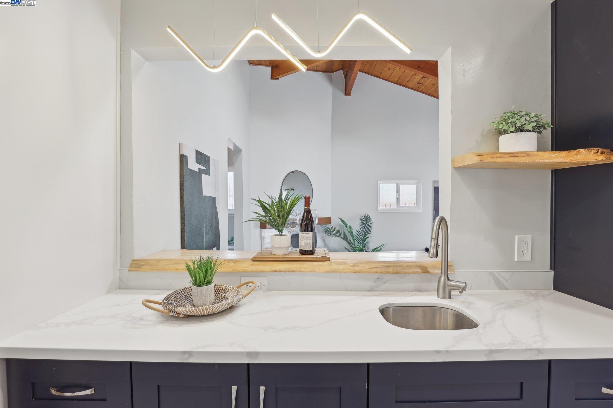Detail Gallery Image 14 of 36 For 1723 via Mesa, San Lorenzo,  CA 94580 - 3 Beds | 2 Baths