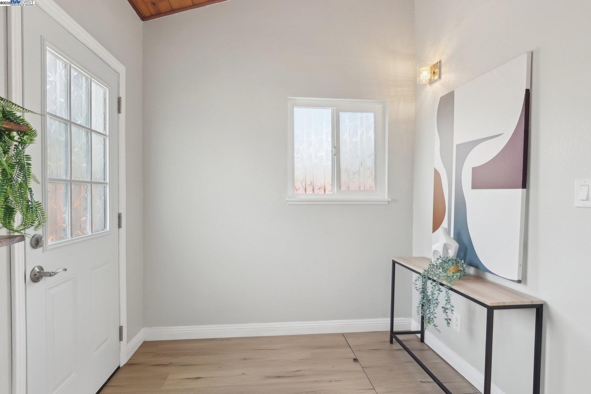 Detail Gallery Image 17 of 36 For 1723 via Mesa, San Lorenzo,  CA 94580 - 3 Beds | 2 Baths