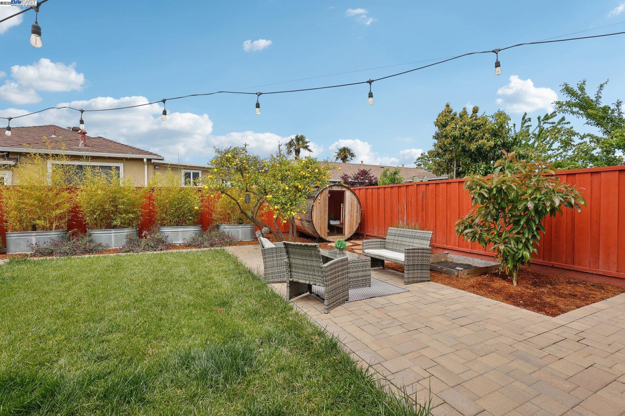 Detail Gallery Image 32 of 36 For 1723 via Mesa, San Lorenzo,  CA 94580 - 3 Beds | 2 Baths