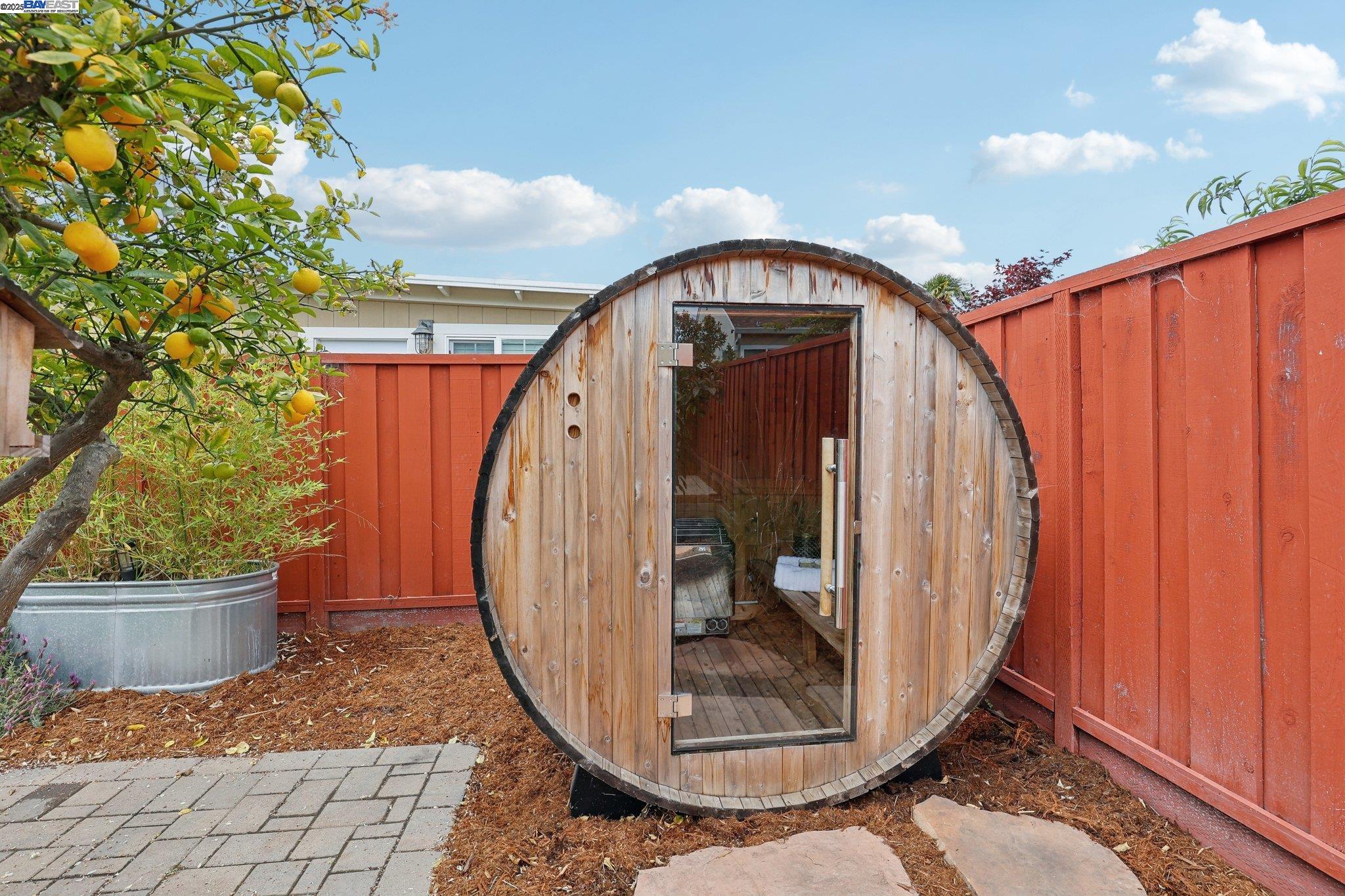 Detail Gallery Image 33 of 36 For 1723 via Mesa, San Lorenzo,  CA 94580 - 3 Beds | 2 Baths