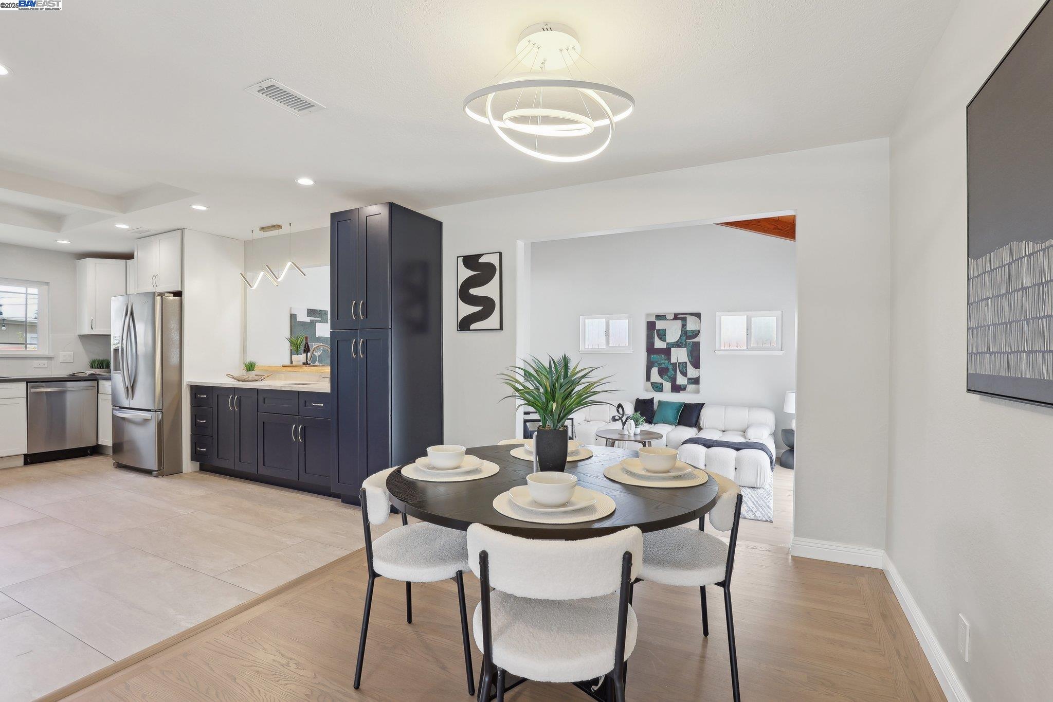 Detail Gallery Image 9 of 36 For 1723 via Mesa, San Lorenzo,  CA 94580 - 3 Beds | 2 Baths
