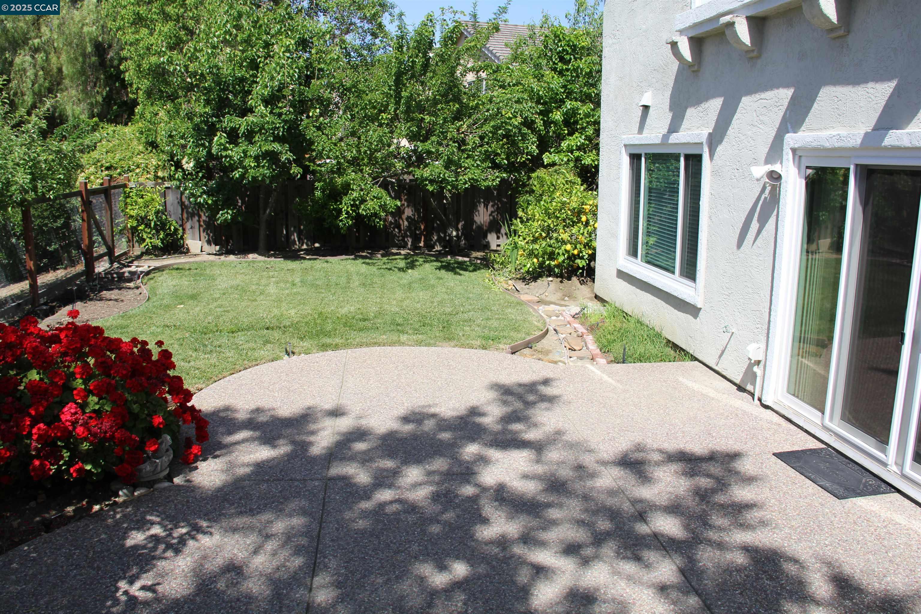 Detail Gallery Image 11 of 36 For 338 Newcastle Ln, Danville,  CA 94506 - 4 Beds | 3 Baths