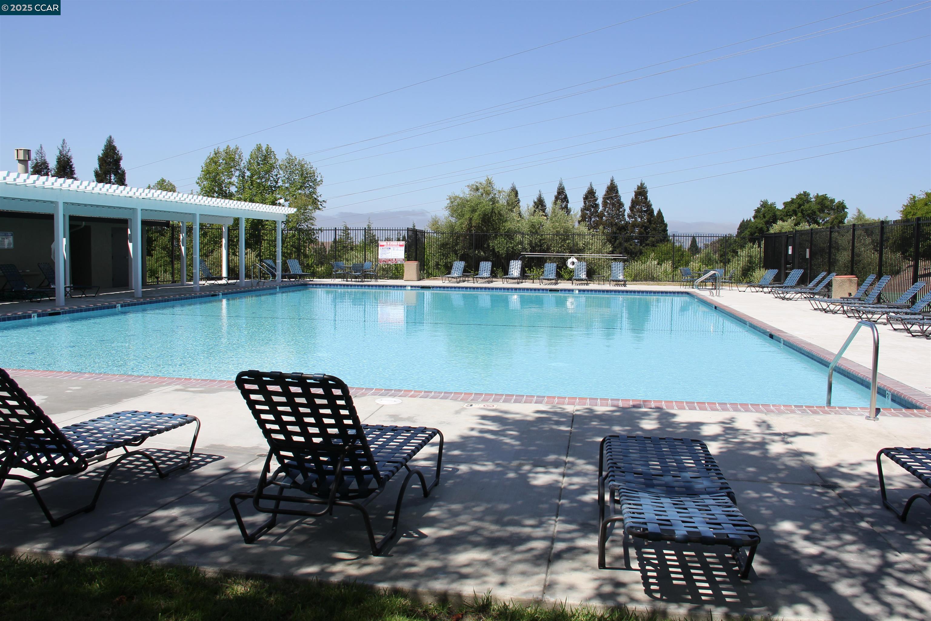Detail Gallery Image 35 of 36 For 338 Newcastle Ln, Danville,  CA 94506 - 4 Beds | 3 Baths