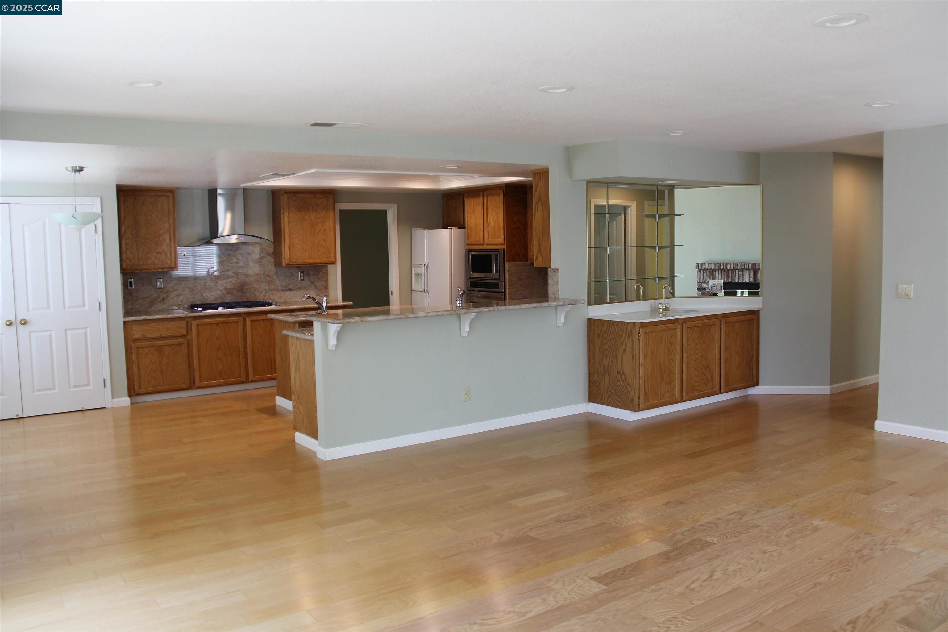 Detail Gallery Image 10 of 36 For 338 Newcastle Ln, Danville,  CA 94506 - 4 Beds | 3 Baths