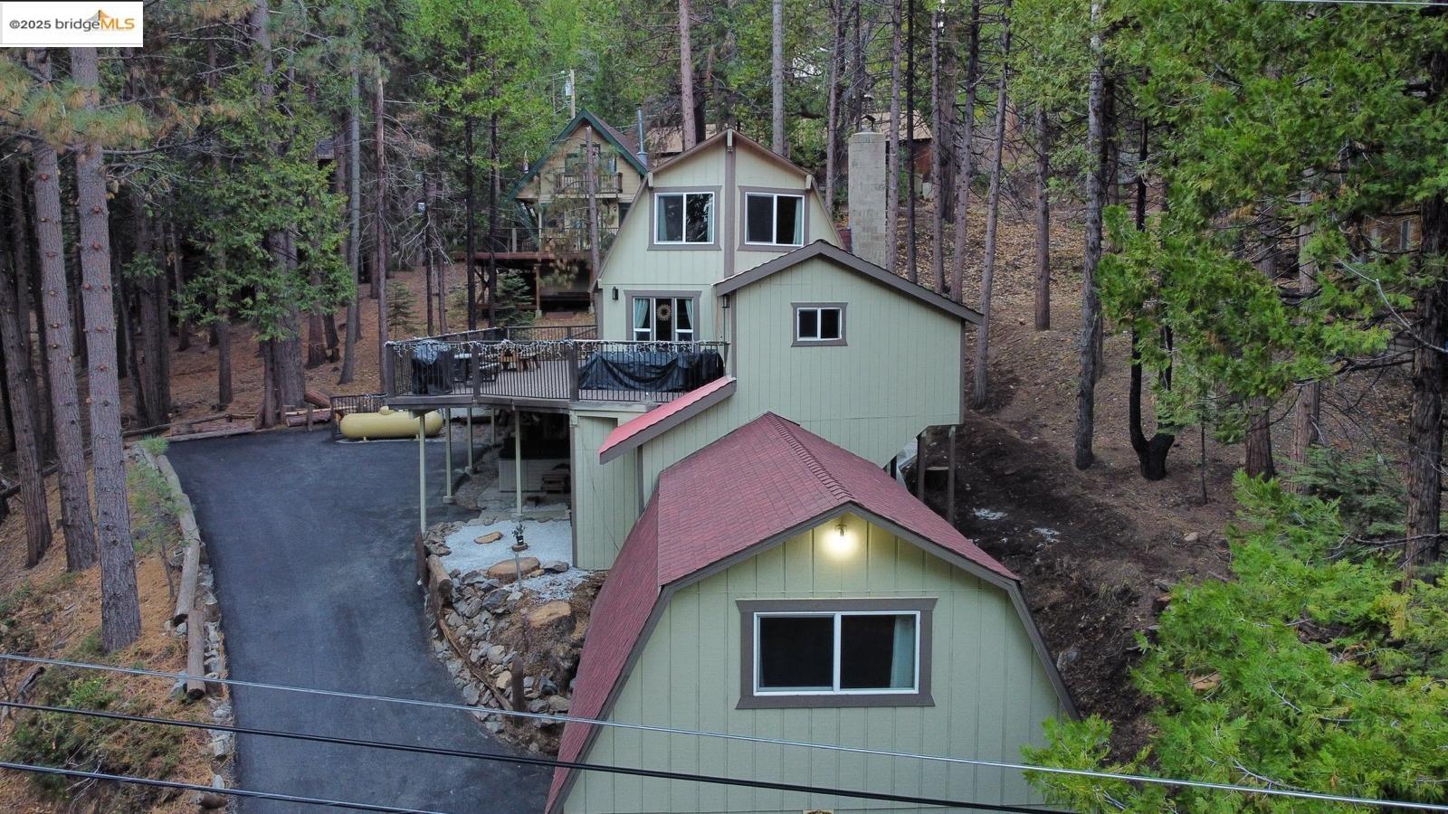Detail Gallery Image 2 of 29 For 29480 Alpine Dr, Cold Springs,  CA 95335 - 4 Beds | 3 Baths