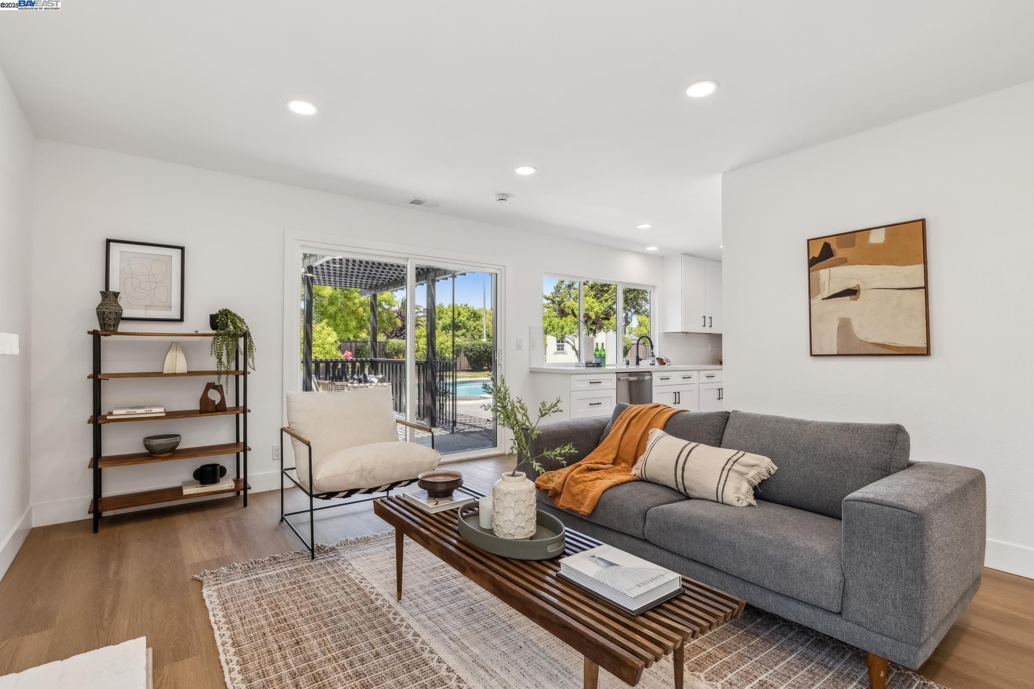 Detail Gallery Image 19 of 49 For 4407 Ashwood Ct, Union City,  CA 94587 - 4 Beds | 2/1 Baths