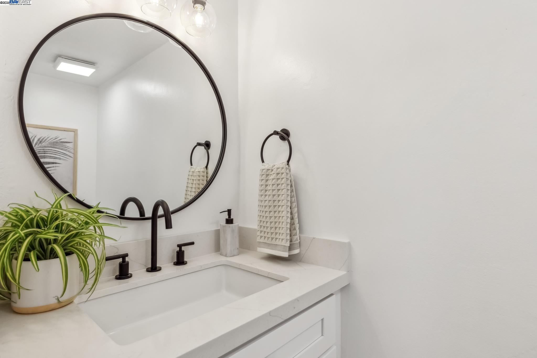 Detail Gallery Image 22 of 49 For 4407 Ashwood Ct, Union City,  CA 94587 - 4 Beds | 2/1 Baths