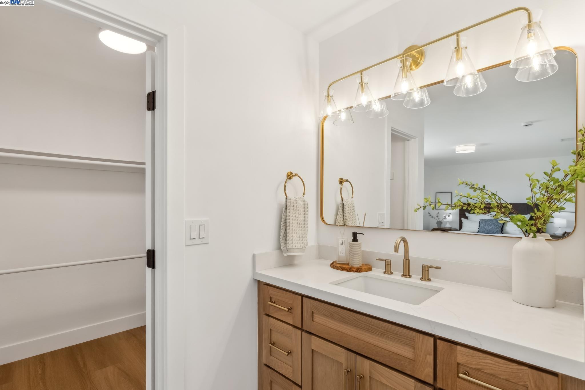 Detail Gallery Image 28 of 49 For 4407 Ashwood Ct, Union City,  CA 94587 - 4 Beds | 2/1 Baths