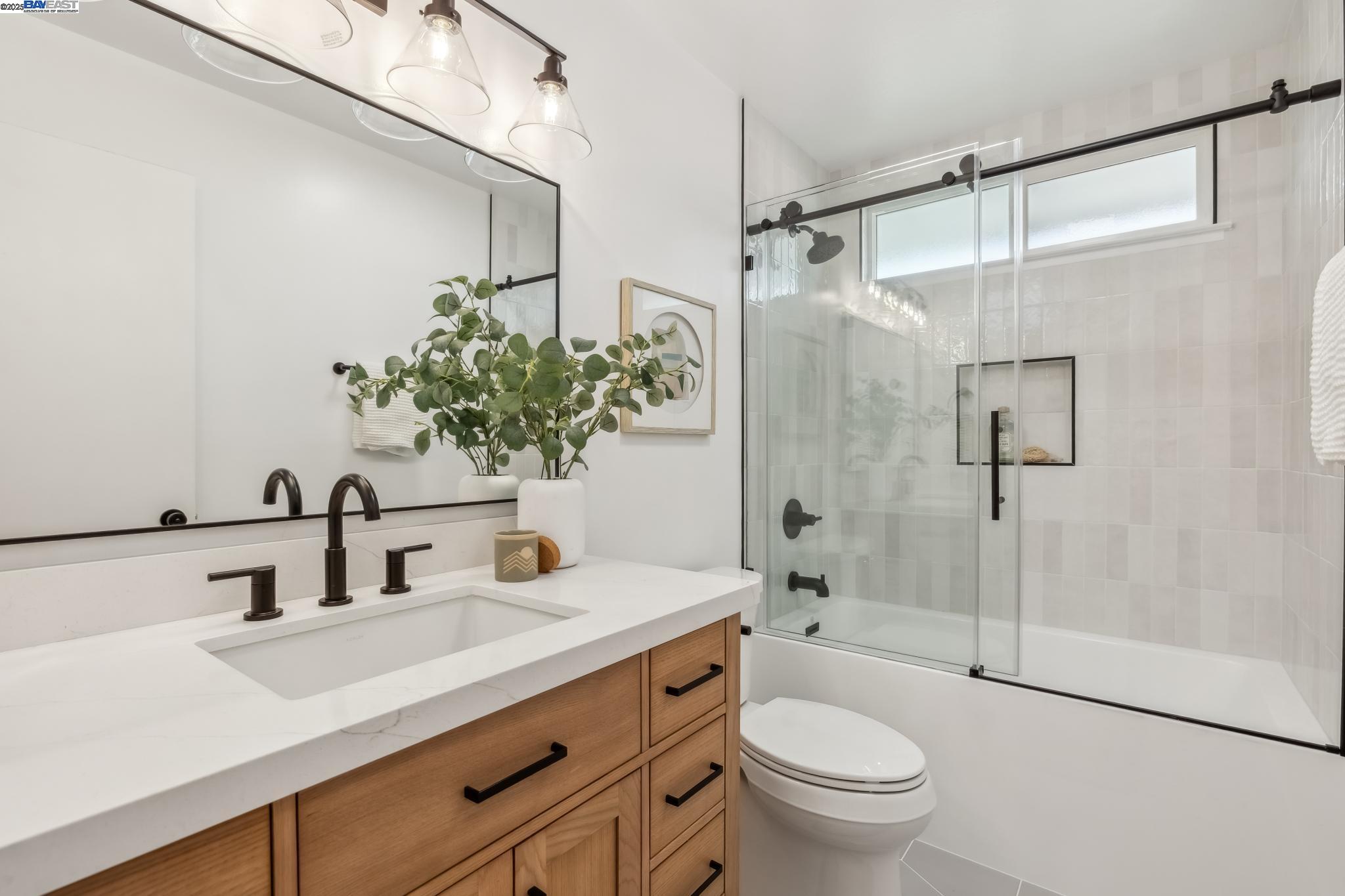 Detail Gallery Image 38 of 49 For 4407 Ashwood Ct, Union City,  CA 94587 - 4 Beds | 2/1 Baths