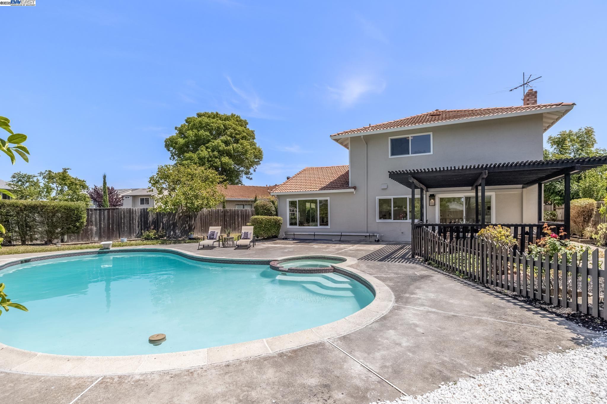 Detail Gallery Image 48 of 49 For 4407 Ashwood Ct, Union City,  CA 94587 - 4 Beds | 2/1 Baths