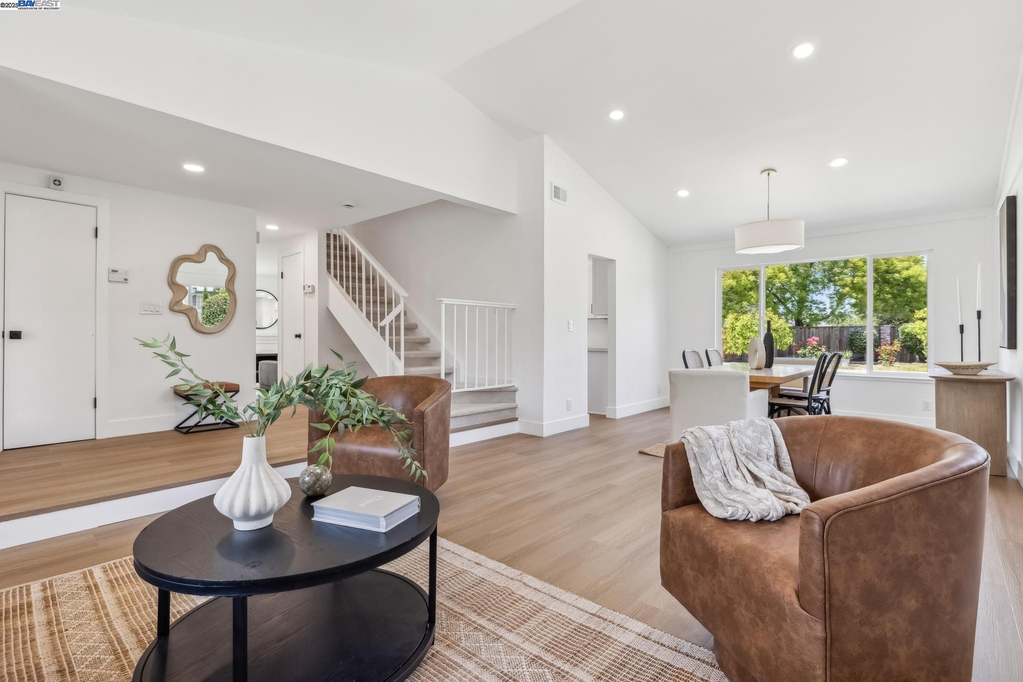 Detail Gallery Image 8 of 49 For 4407 Ashwood Ct, Union City,  CA 94587 - 4 Beds | 2/1 Baths