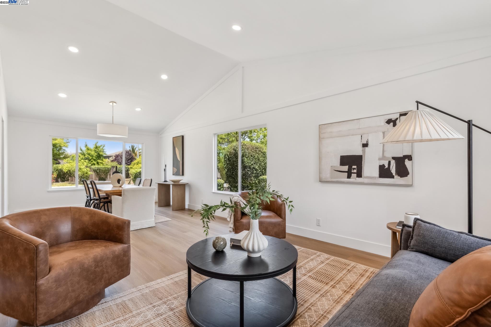 Detail Gallery Image 9 of 49 For 4407 Ashwood Ct, Union City,  CA 94587 - 4 Beds | 2/1 Baths