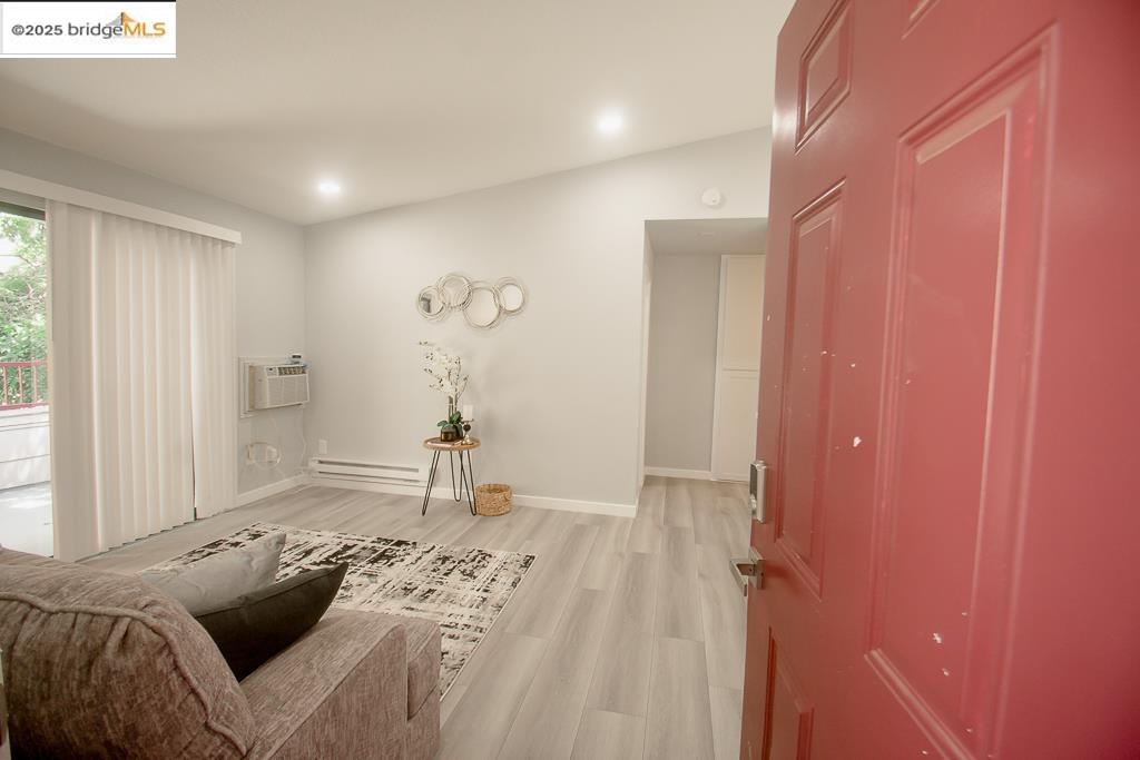 Detail Gallery Image 2 of 23 For 5 Lancaster Cir #231,  Bay Point,  CA 94565 - 1 Beds | 1 Baths