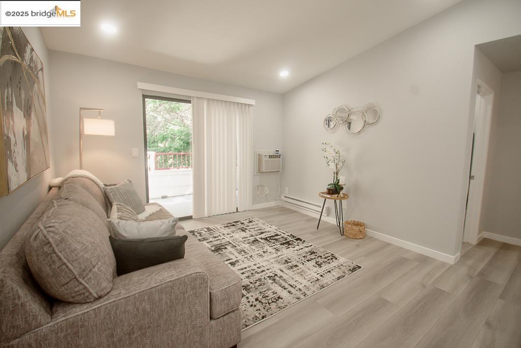 Detail Gallery Image 4 of 23 For 5 Lancaster Cir #231,  Bay Point,  CA 94565 - 1 Beds | 1 Baths