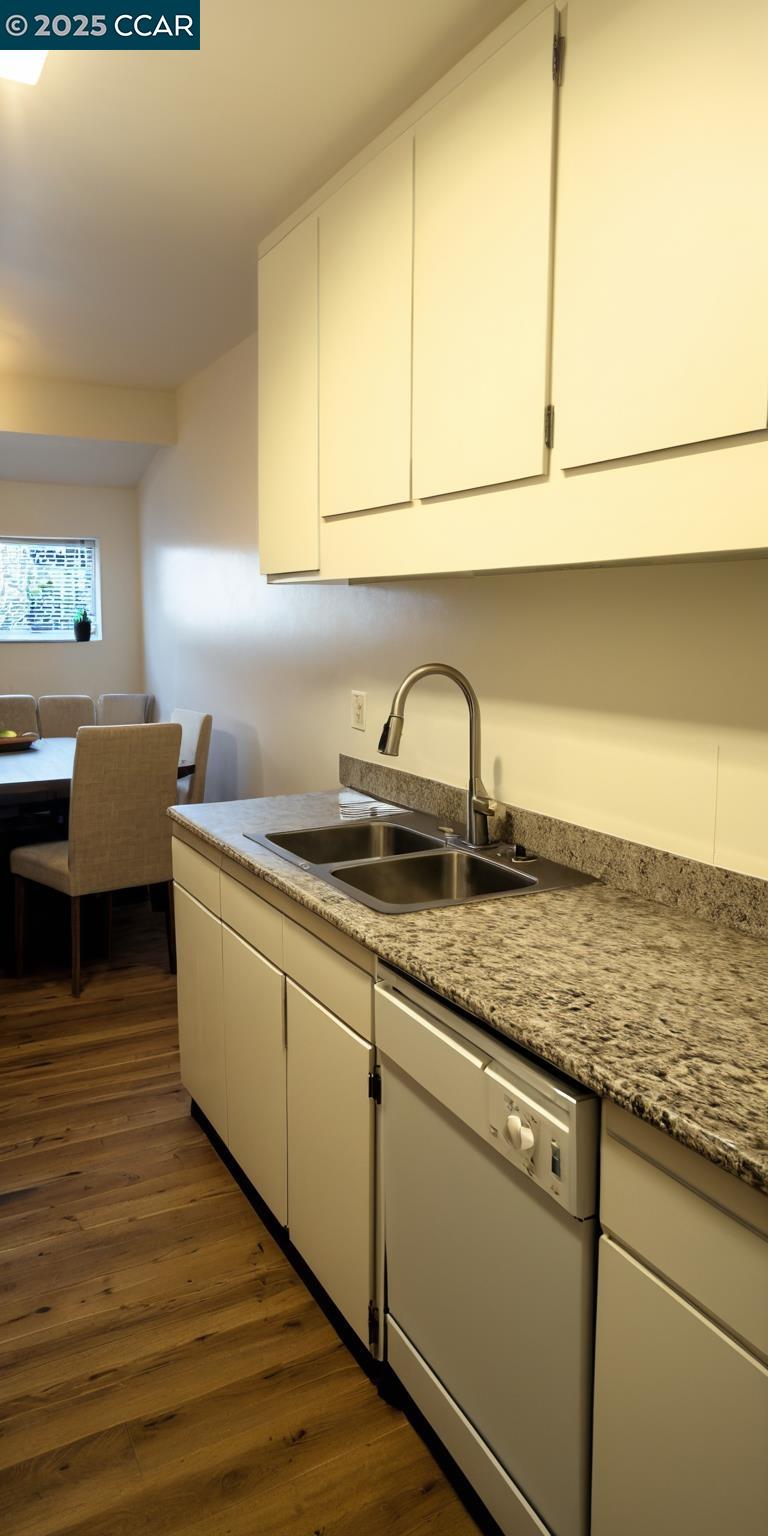 Photo #11: 41097340 Listing: Photo #11