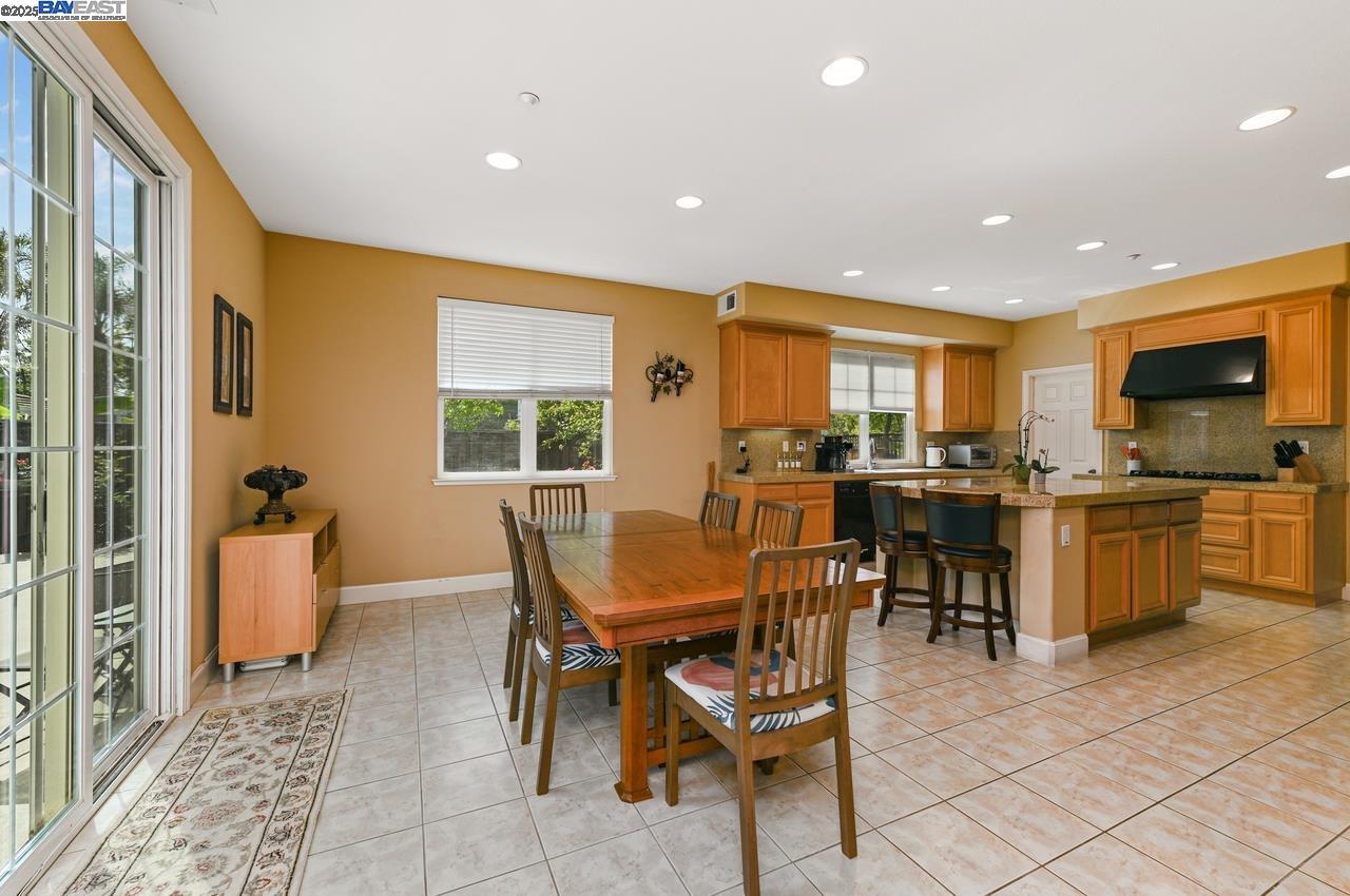 Detail Gallery Image 20 of 47 For 5808 Elder Cir, Livermore,  CA 94550 - 5 Beds | 4 Baths