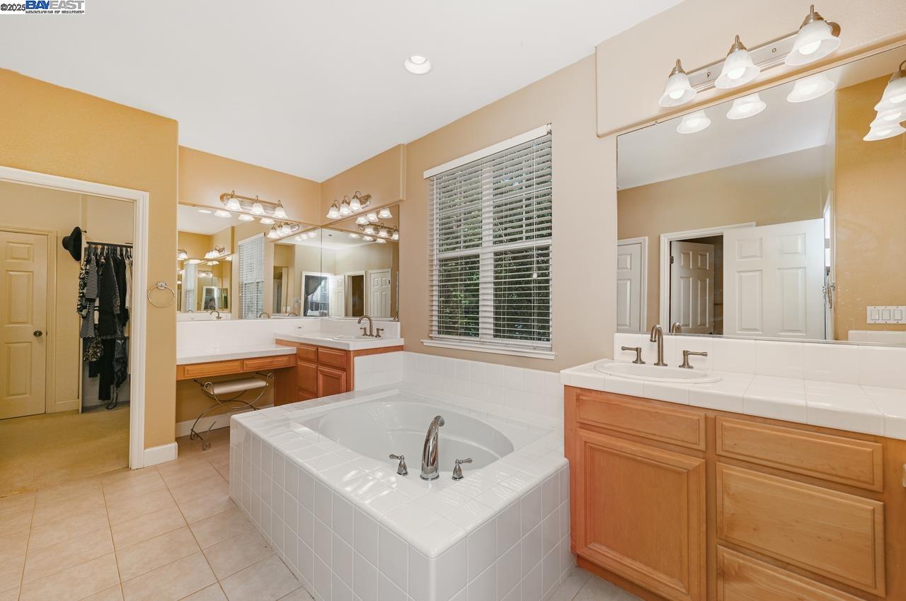 Detail Gallery Image 28 of 47 For 5808 Elder Cir, Livermore,  CA 94550 - 5 Beds | 4 Baths