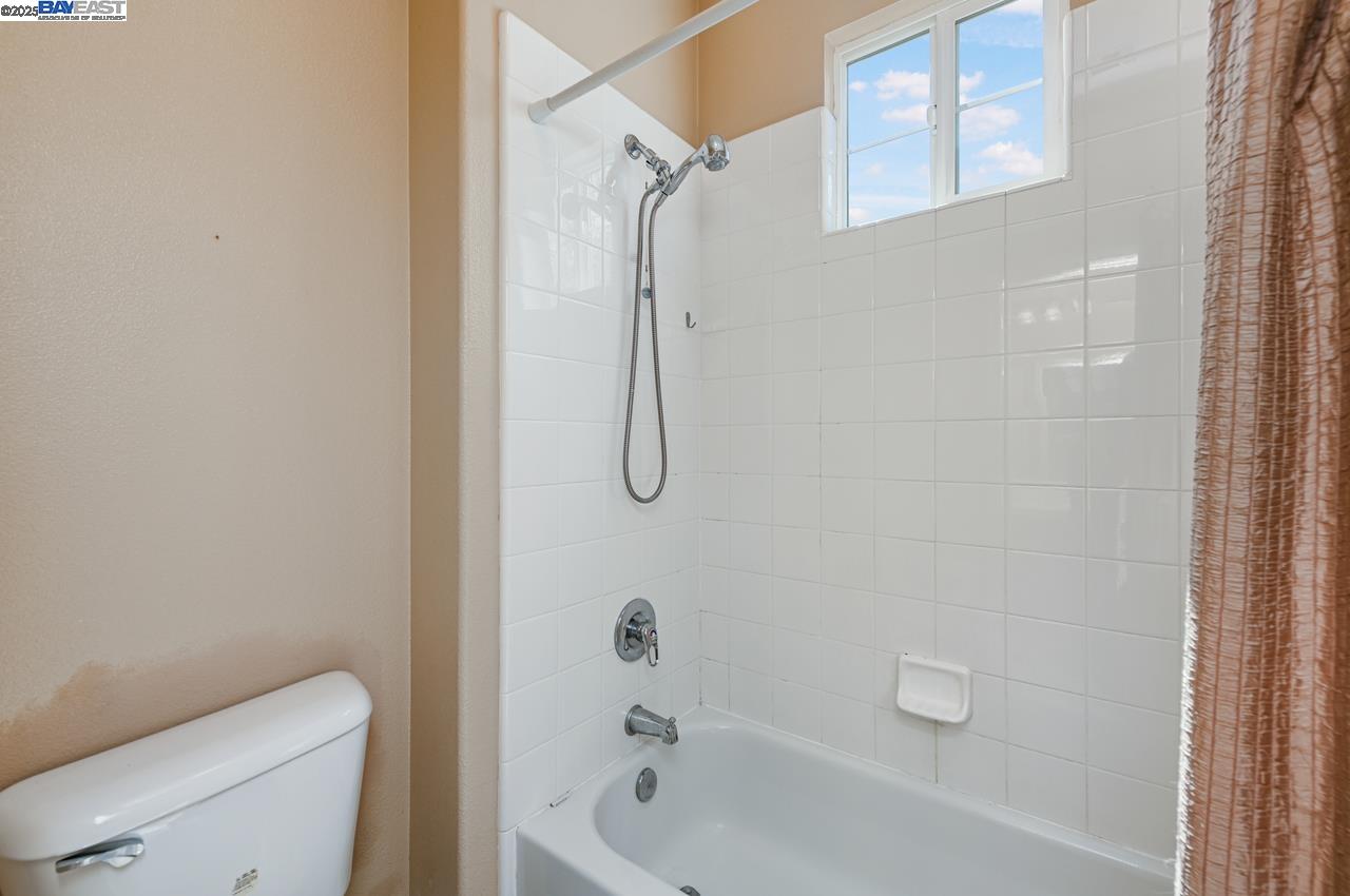 Detail Gallery Image 33 of 47 For 5808 Elder Cir, Livermore,  CA 94550 - 5 Beds | 4 Baths