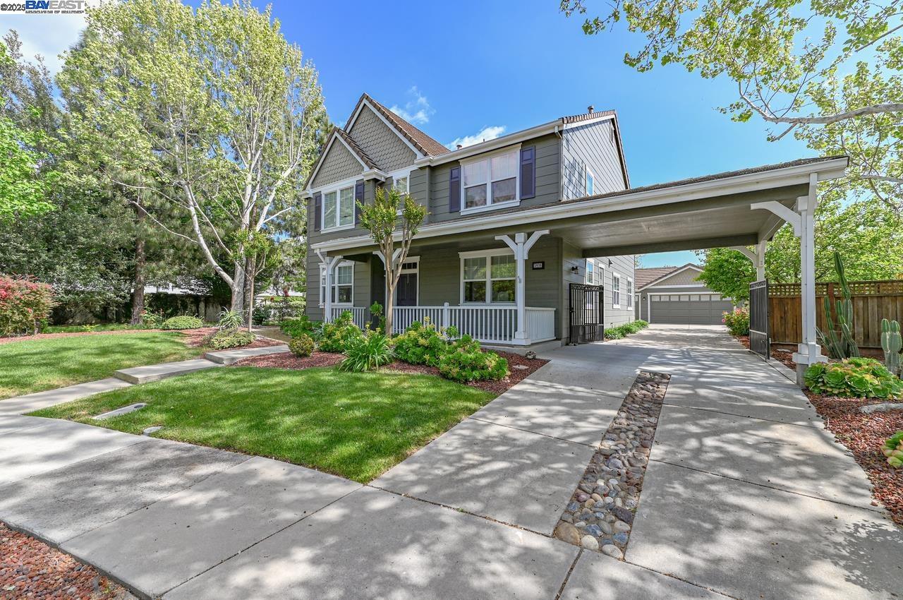 Detail Gallery Image 5 of 47 For 5808 Elder Cir, Livermore,  CA 94550 - 5 Beds | 4 Baths