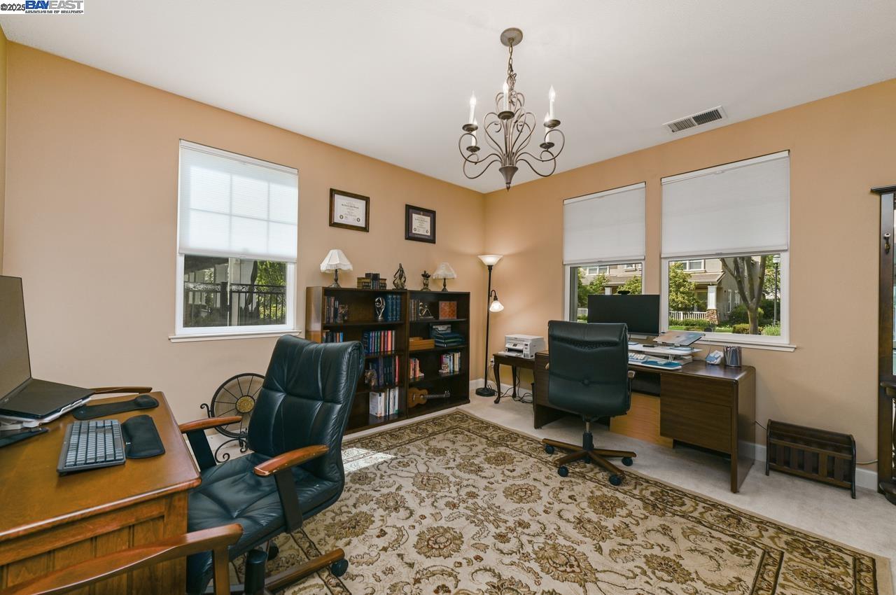 Detail Gallery Image 9 of 47 For 5808 Elder Cir, Livermore,  CA 94550 - 5 Beds | 4 Baths