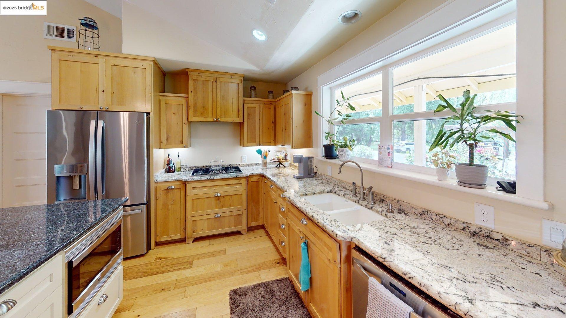 Detail Gallery Image 13 of 60 For 22979 Parrotts Ferry Rd, Columbia,  CA 95310 - 4 Beds | 3/1 Baths