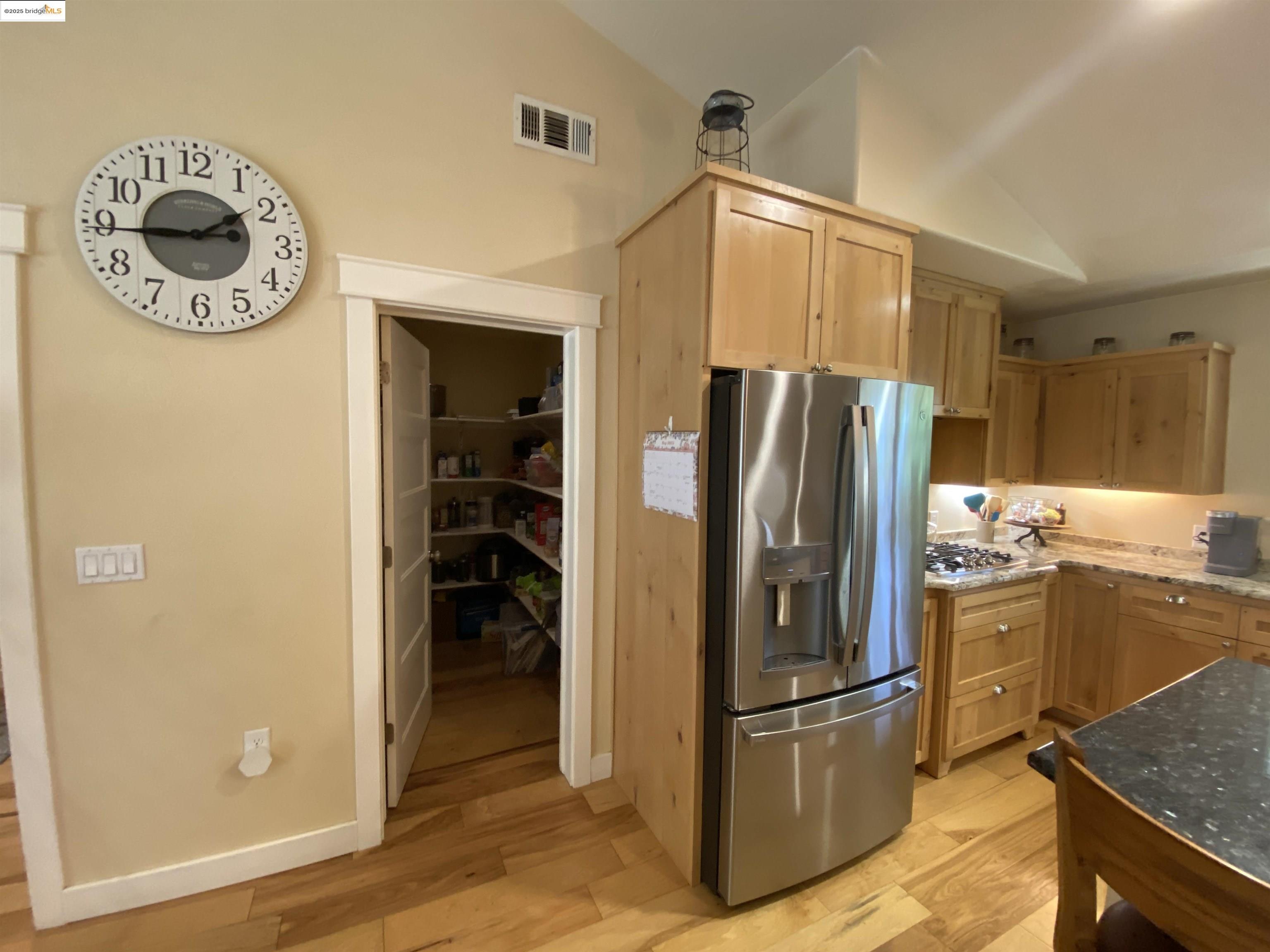 Detail Gallery Image 16 of 60 For 22979 Parrotts Ferry Rd, Columbia,  CA 95310 - 4 Beds | 3/1 Baths