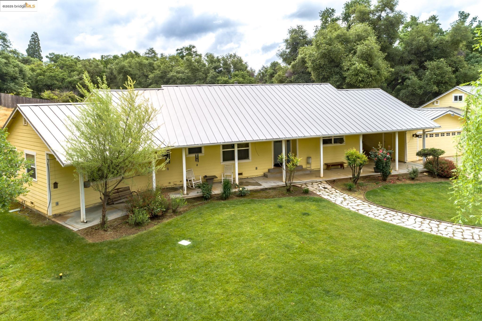 Detail Gallery Image 6 of 60 For 22979 Parrotts Ferry Rd, Columbia,  CA 95310 - 4 Beds | 3/1 Baths