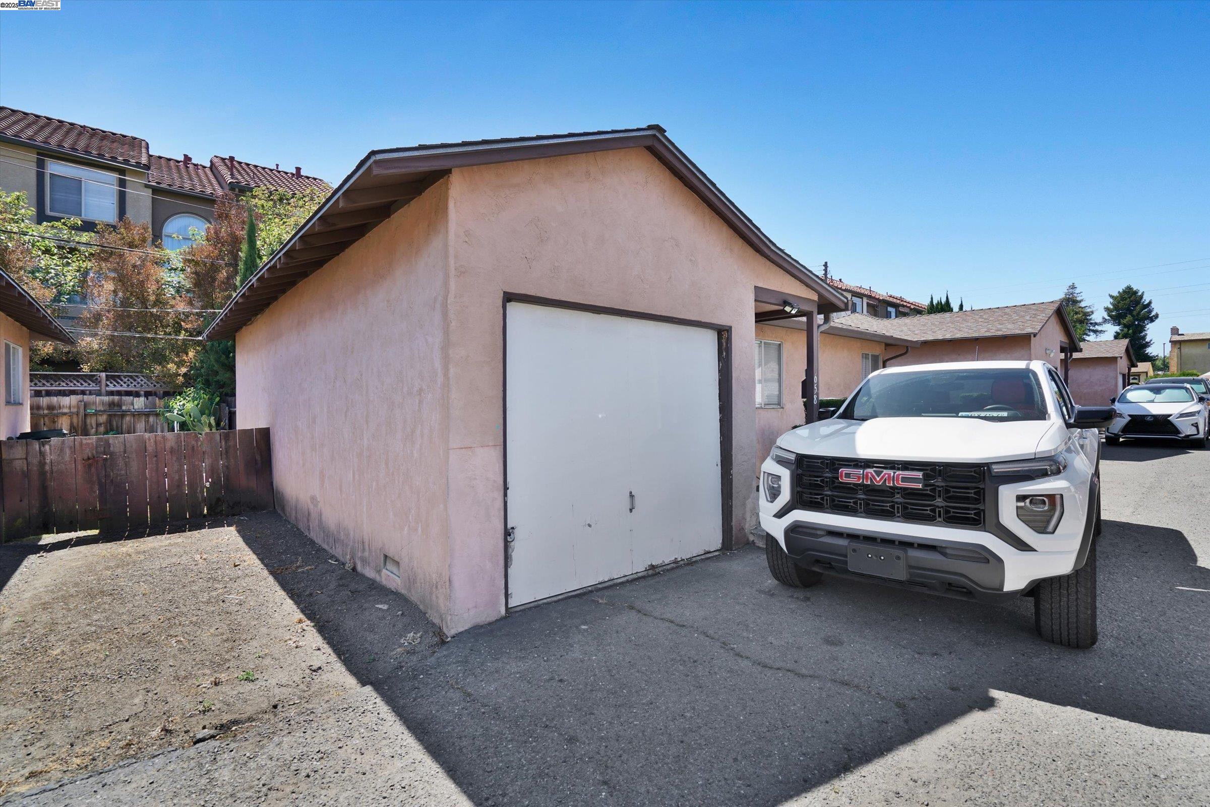 Detail Gallery Image 6 of 10 For 656 Berry Ave, Hayward,  CA 94544 - – Beds | – Baths