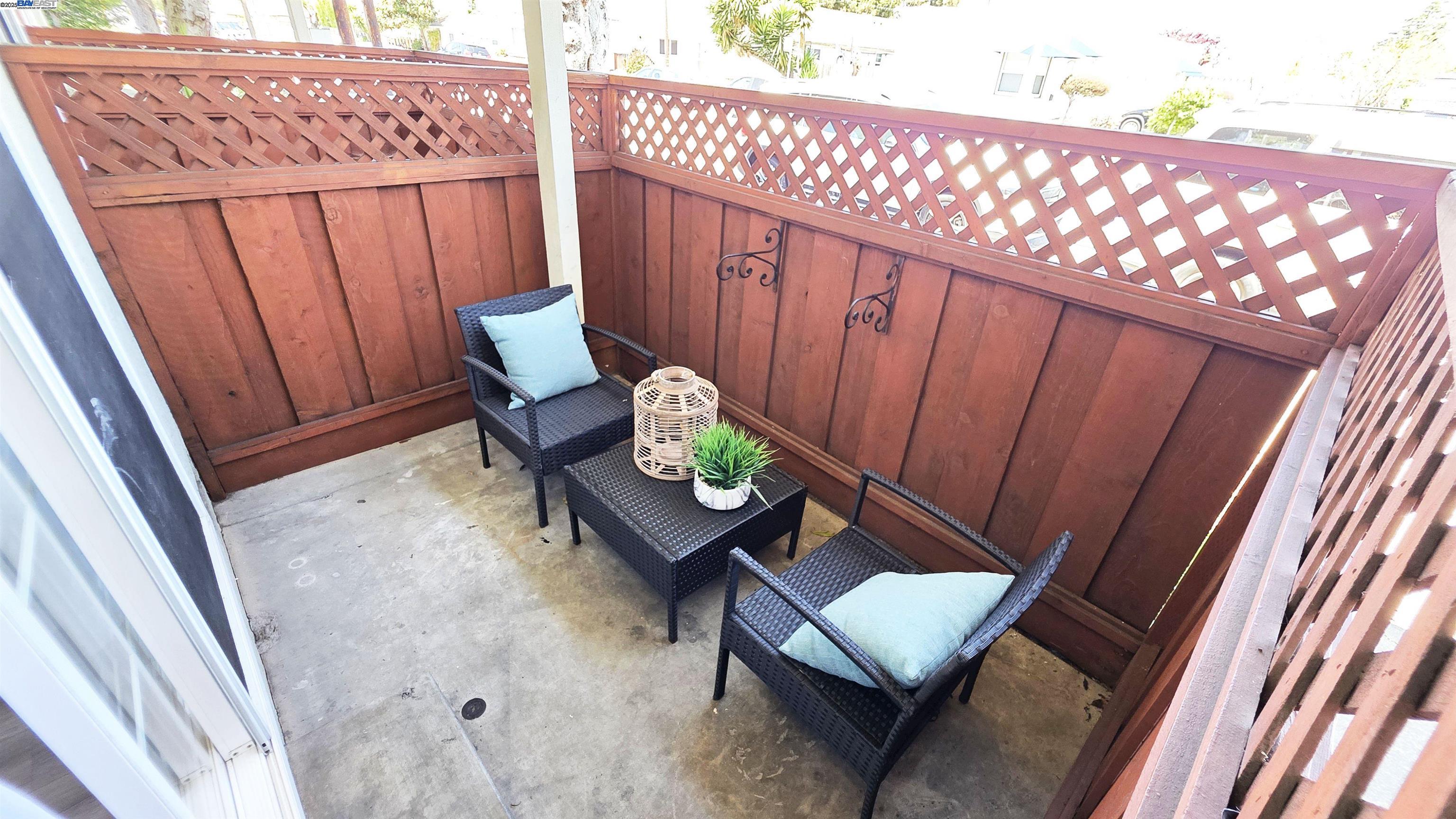 Detail Gallery Image 19 of 32 For 700 Fargo Ave #5,  San Leandro,  CA 94579 - 2 Beds | 1/1 Baths