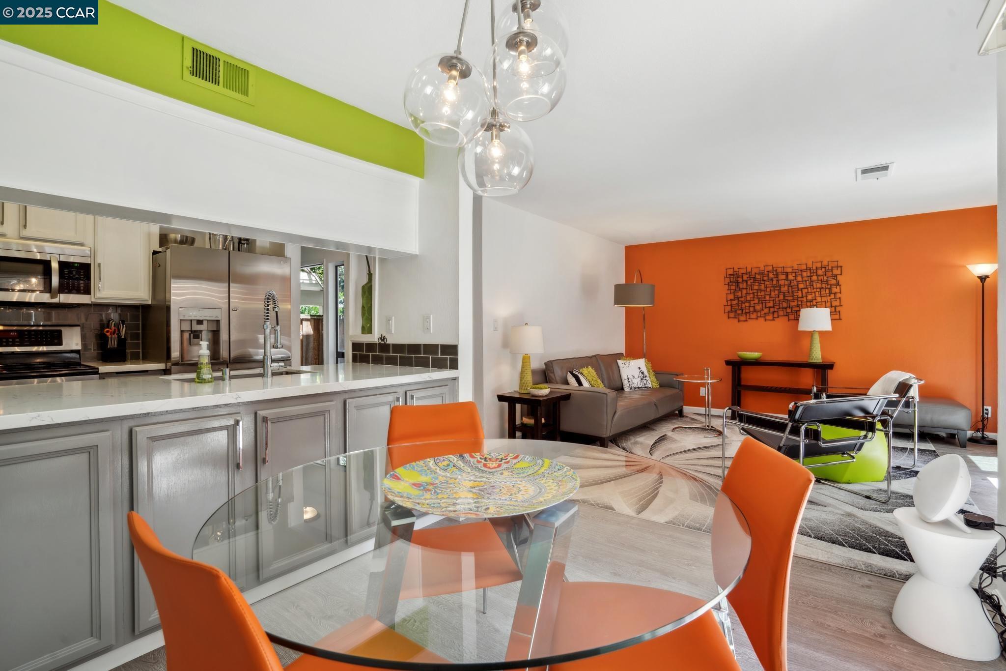 Photo #3: 41097354 Listing 